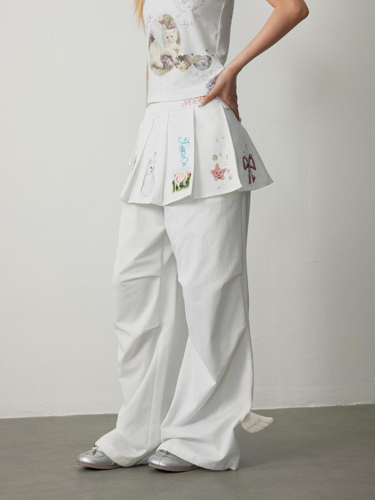 TOOOLAZY White Cat Print High Waist Drapey Wide Leg Women's Cotton Lyocell Skorts