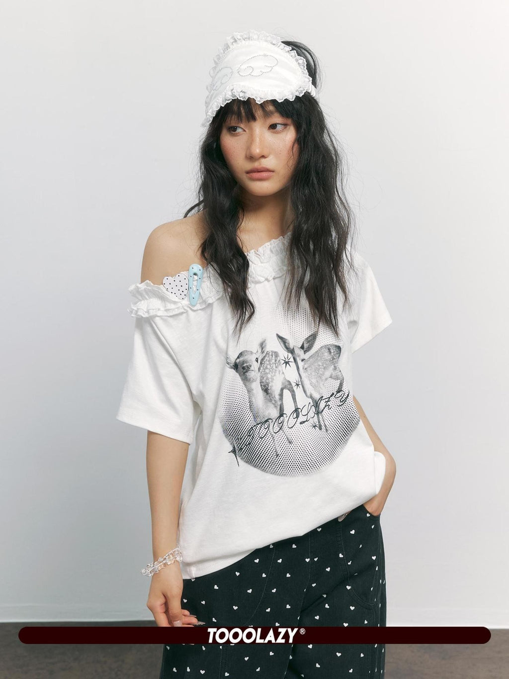 TOOOLAZY White Deer Print Lace Splice Slanted Women's Cotton Blend Off-shoulder T-shirts