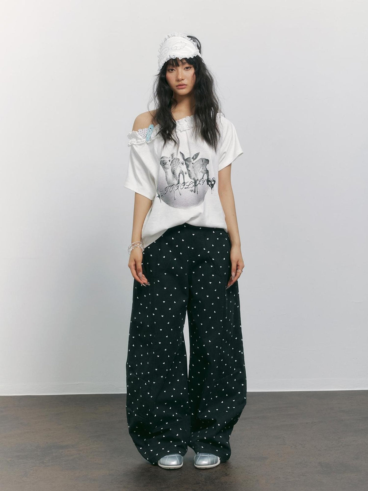 TOOOLAZY White Deer Print Lace Splice Slanted Women's Cotton Blend Off-shoulder T-shirts