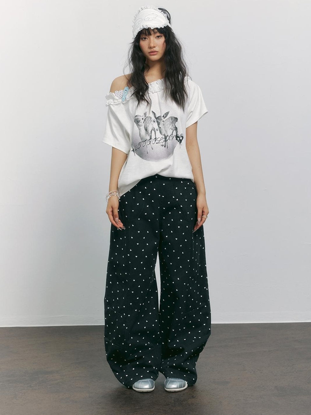 TOOOLAZY White Deer Print Lace Splice Slanted Women's Cotton Blend Off-shoulder T-shirts