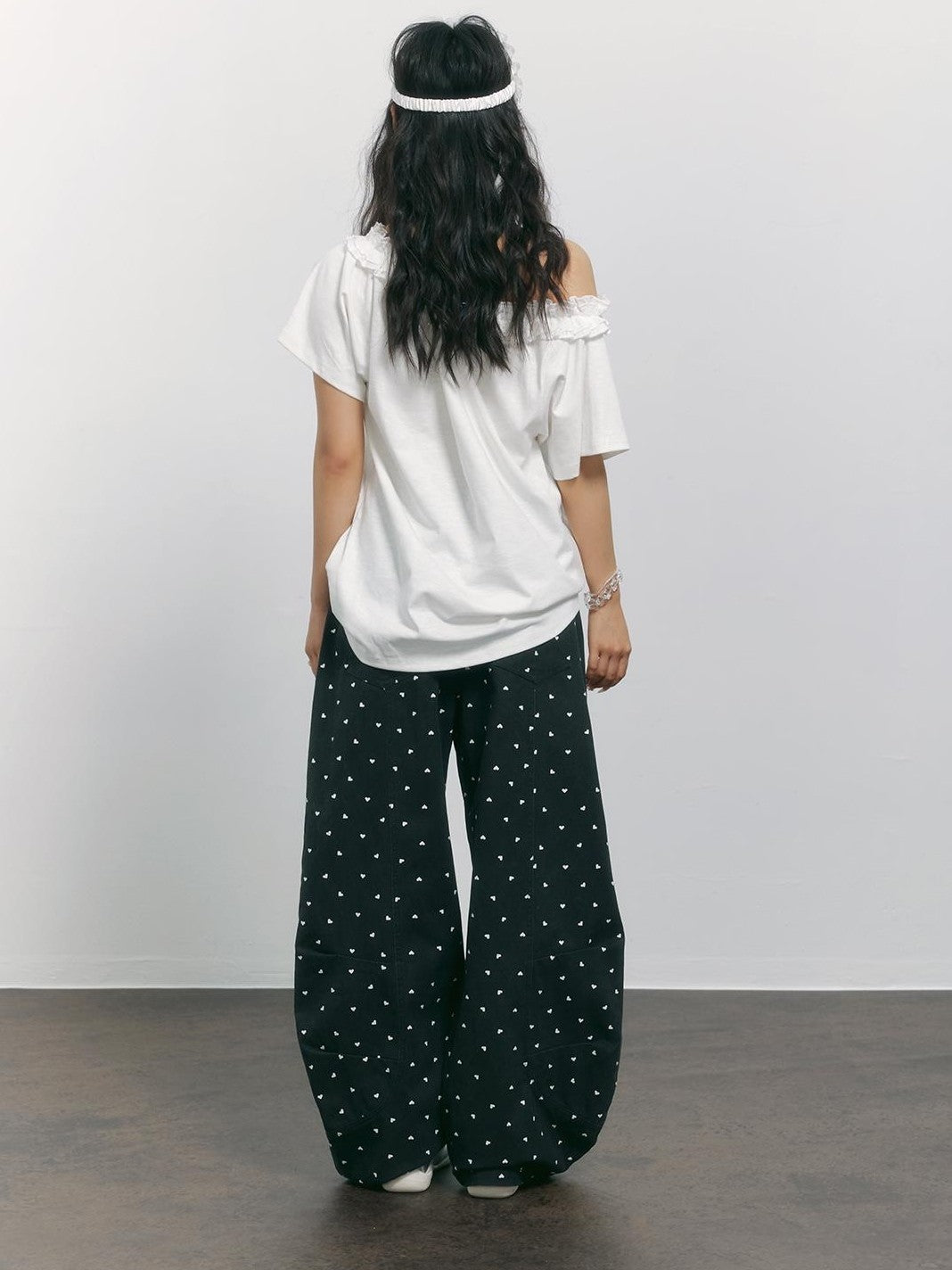TOOOLAZY White Deer Print Lace Splice Slanted Women's Cotton Blend Off-shoulder T-shirts