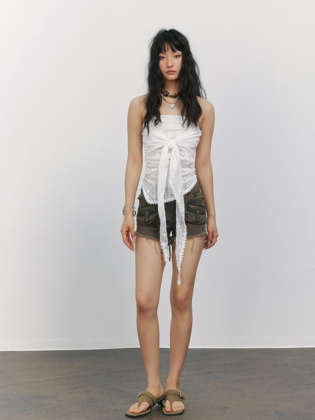 TOOOLAZY White Lace Tie Detail Slim Fit Cropped Solid Women's Bandeau Tops