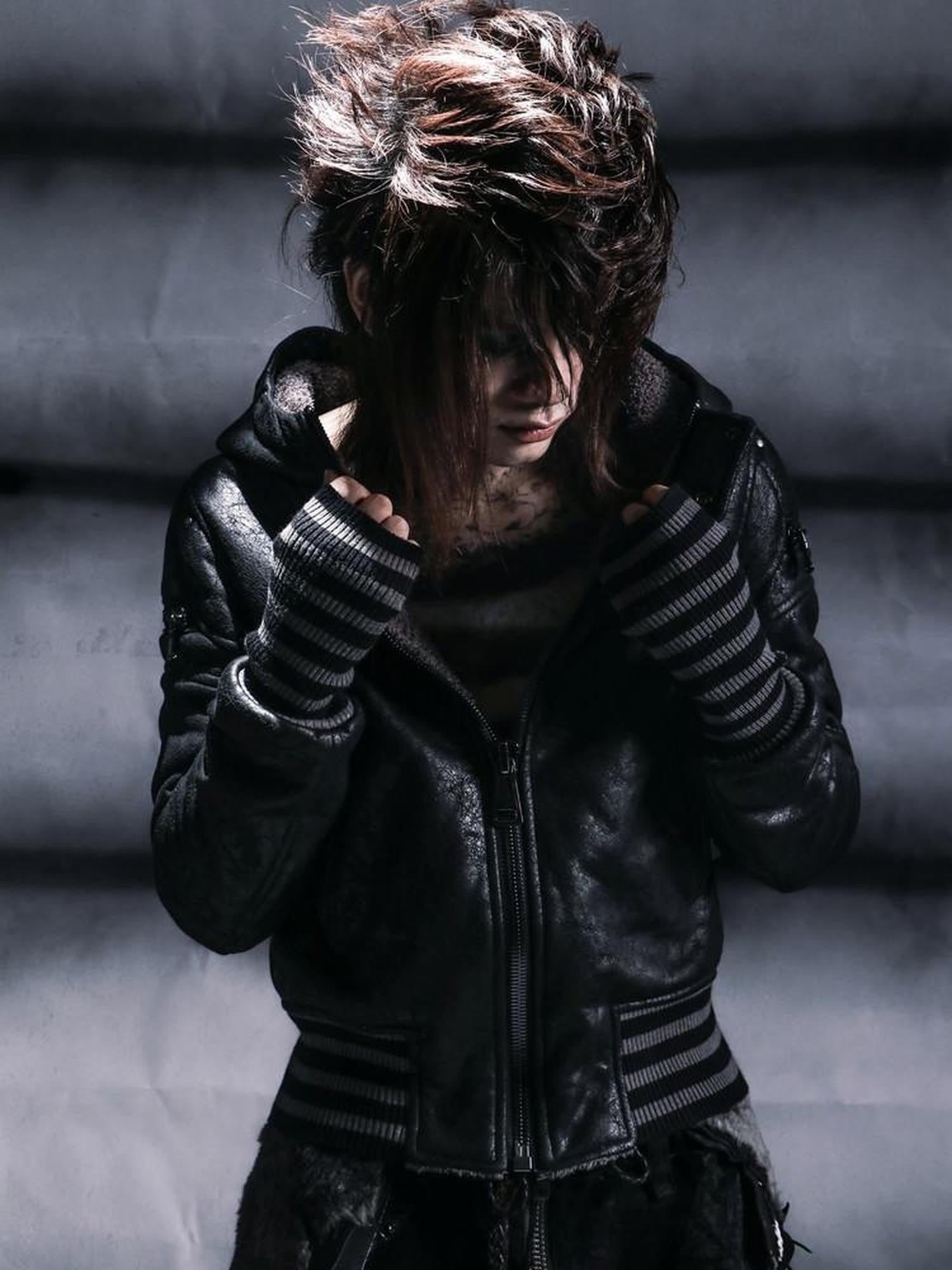 The space between Us Dark Distorted Stripe Slim Fit Women's Fleece Lined Cotton Puffer Jackets