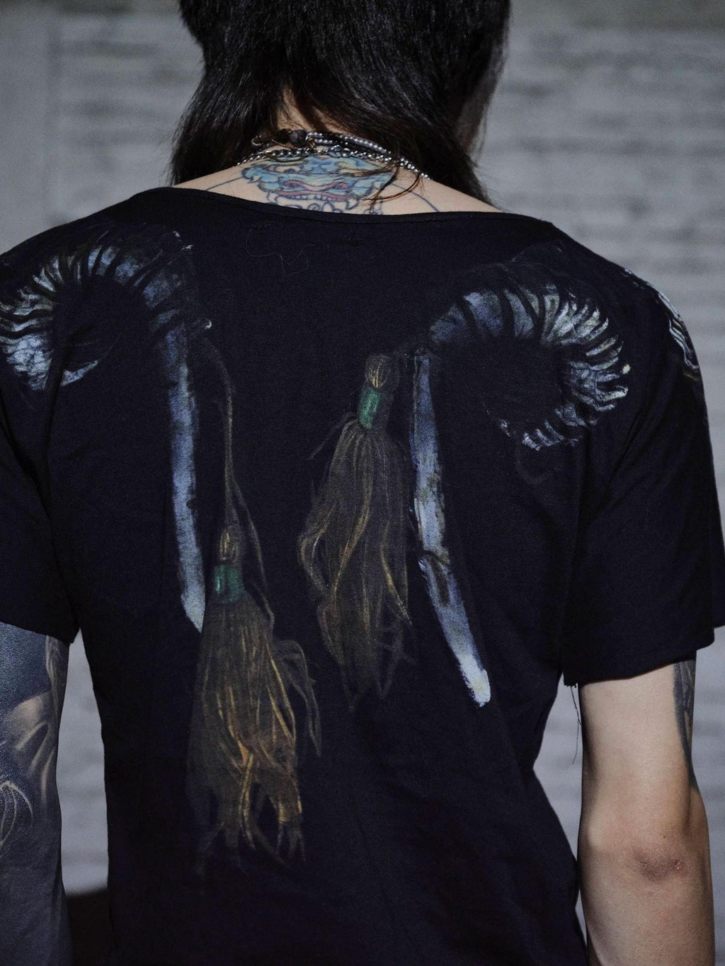 The space between Us Dark Tribal Totem Print Visual Slim Fit Women's Short Sleeve T-shirts