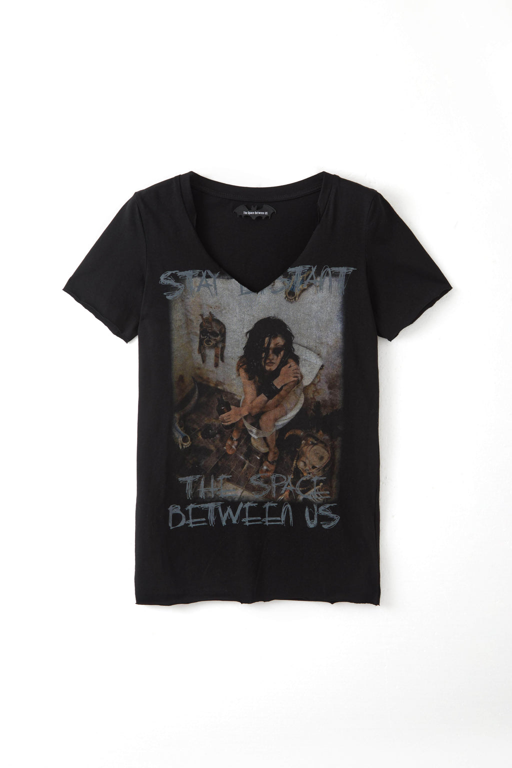 The_space_between_Us_Rock_Portrait_Print_Slim_V-neck_Women's_Cotton_Short_Sleeve_T-shirts_1059025705012_MISSTT