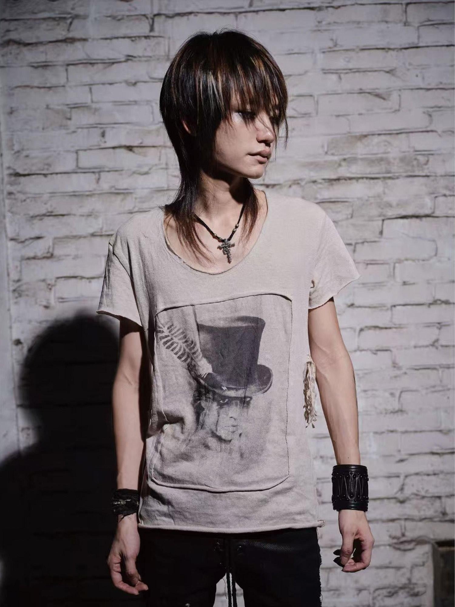 The space between Us Visual Kei Dark Distressed Fringe Slim Fit Women's Short Sleeve T-shirts