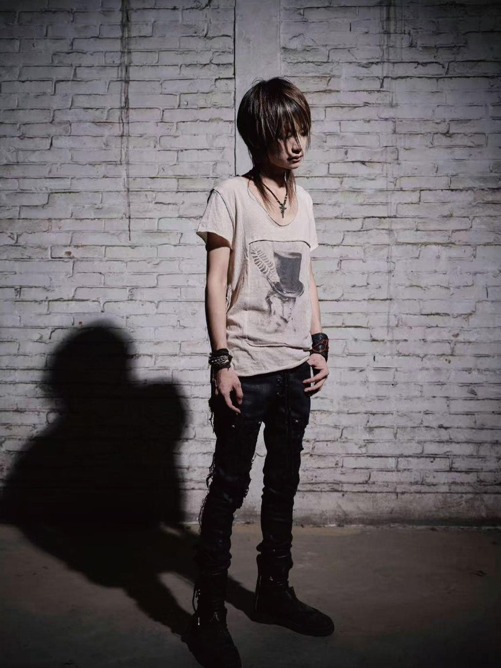 The space between Us Visual Kei Dark Distressed Fringe Slim Fit Women's Short Sleeve T-shirts