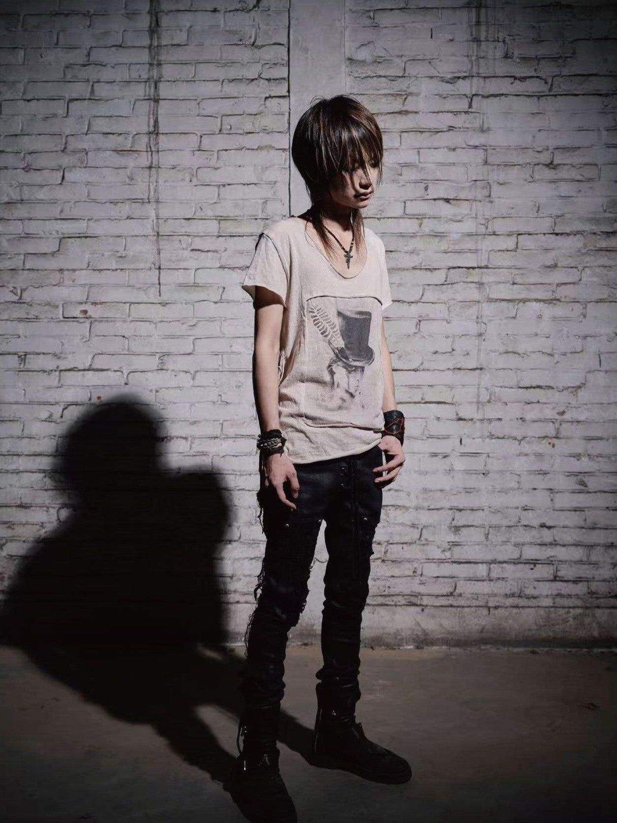 The space between Us Visual Kei Dark Distressed Fringe Slim Fit Women's Short Sleeve T-shirts