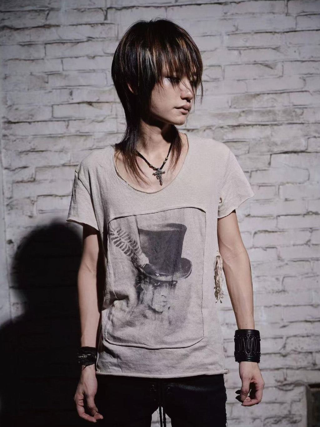 The space between Us Visual Kei Dark Distressed Fringe Slim Fit Women's Short Sleeve T-shirts