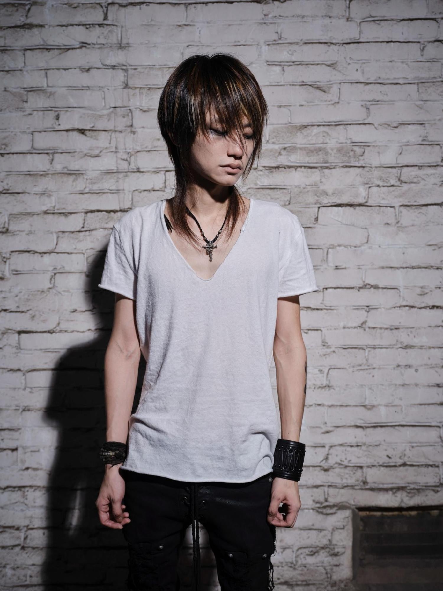 The space between Us Visual Kei Dark Rock Subculture Slim V-neck Women's Short Sleeve T-shirts