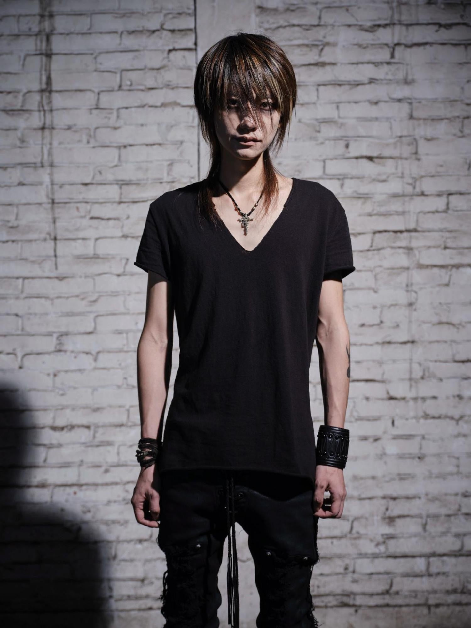 The space between Us Visual Kei Dark Rock Subculture Slim V-neck Women's Short Sleeve T-shirts