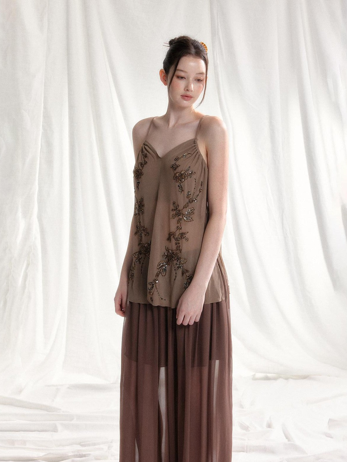 Tut tuto Beaded V-neck Floral Loose Lightweight Women's Polyester Camisoles