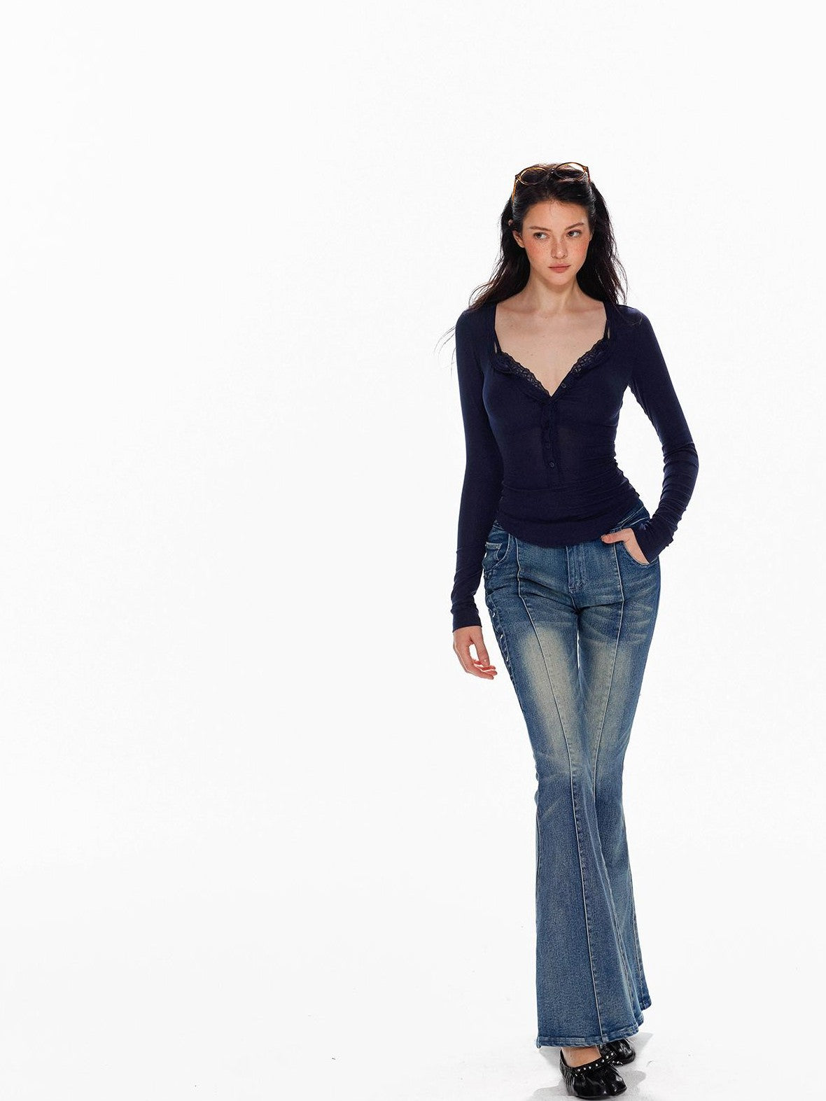 Tut tuto Low Rise Washed Frayed Tie Slim Fit Women's Cotton Bootcut Jeans