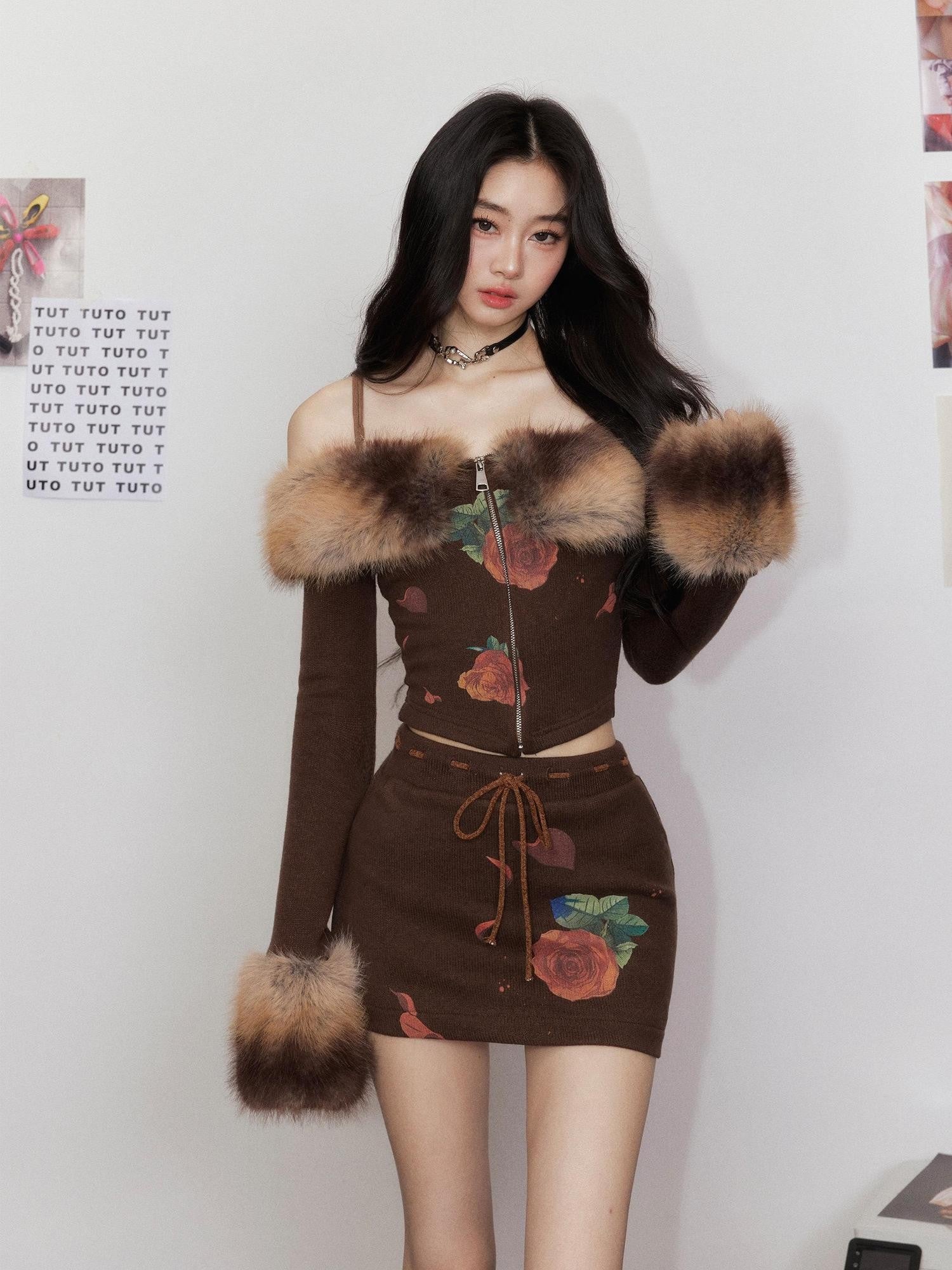 Tut tuto Vintage Ombre Faux Fur Collar Women's Rose Print Knit Top & Skirt Sets
