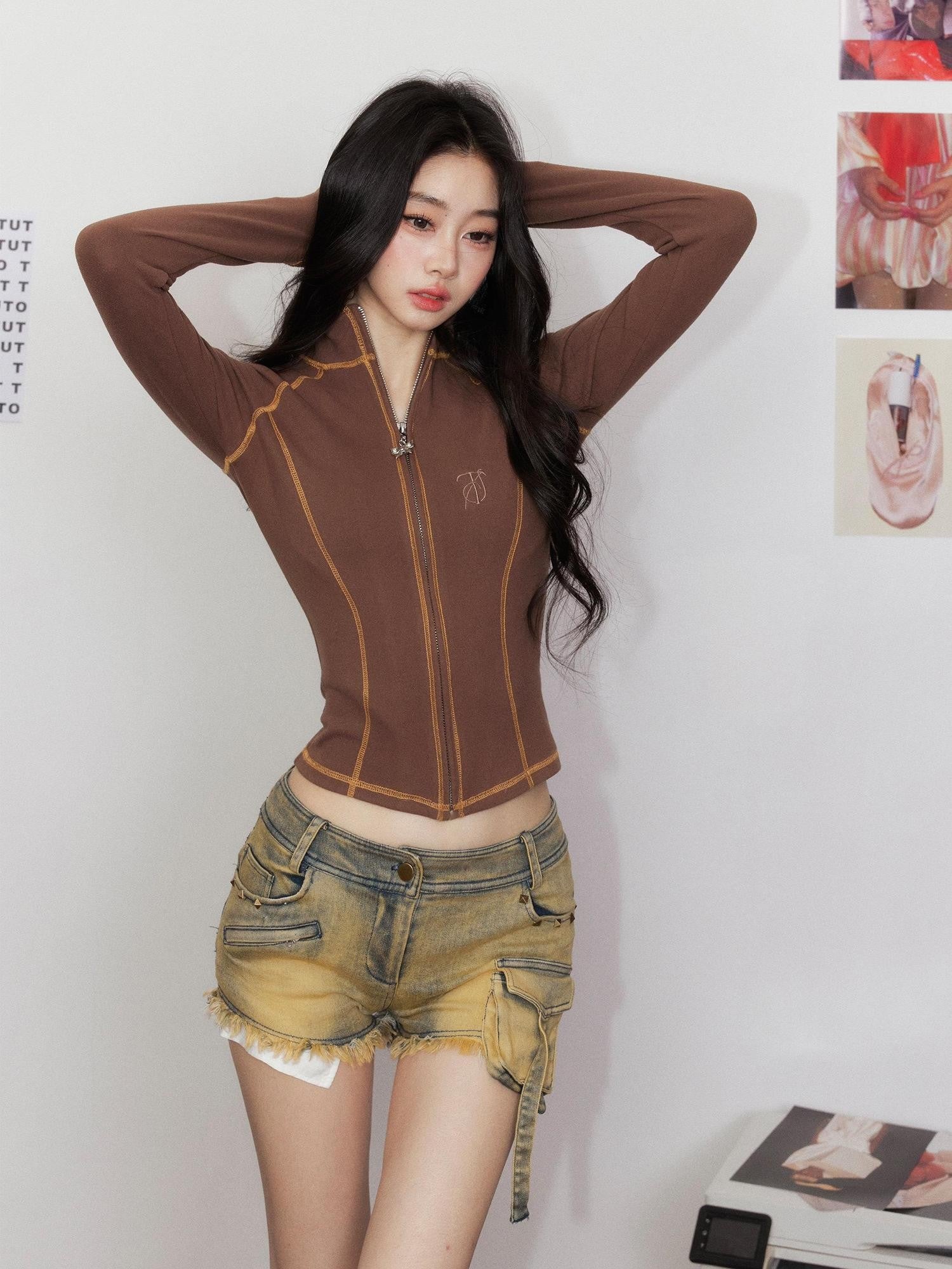 Tut tuto Vintage Riveted Low Rise Utility Slim Fit Waterwashed Women's Denim Hot Pants