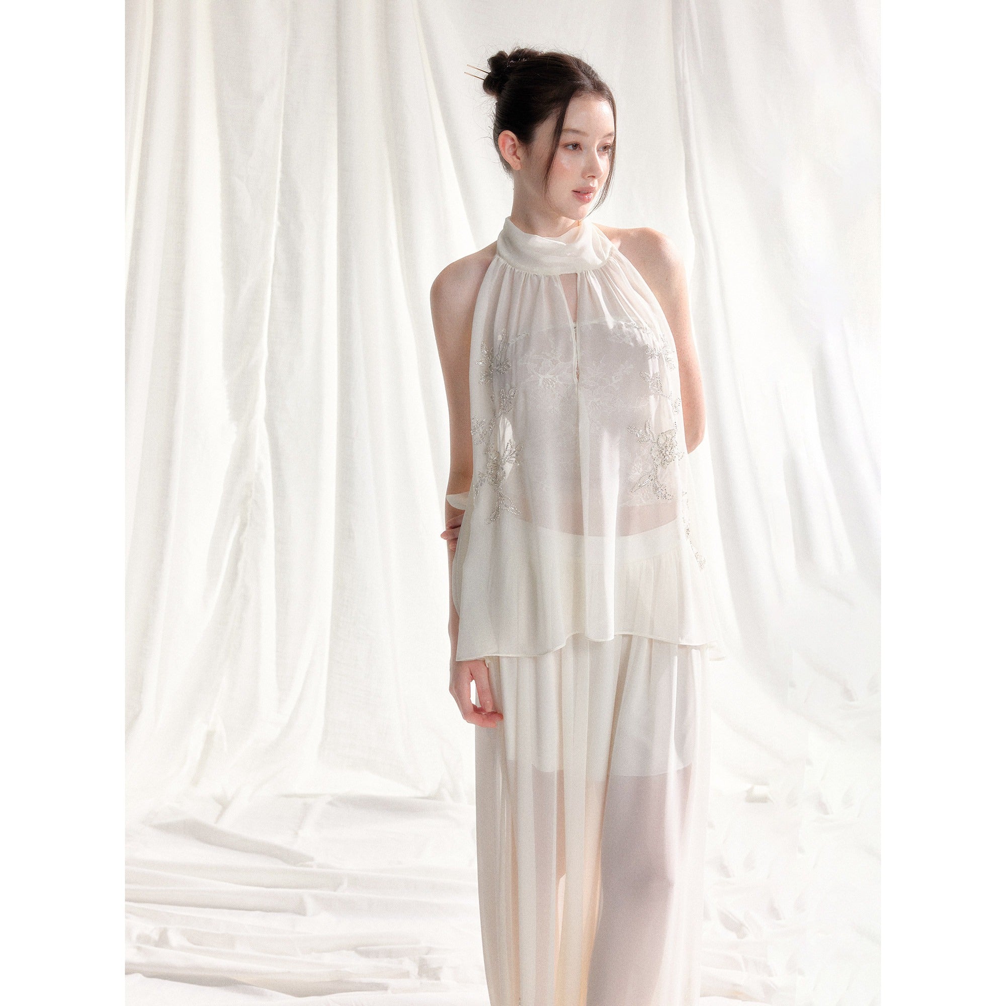 Tut_tuto_White_Yellow_Beaded_Halter_Lace_Women's_Chiffon_Casual_Top_&_Pants_Sets_1045952572820_MISSTT