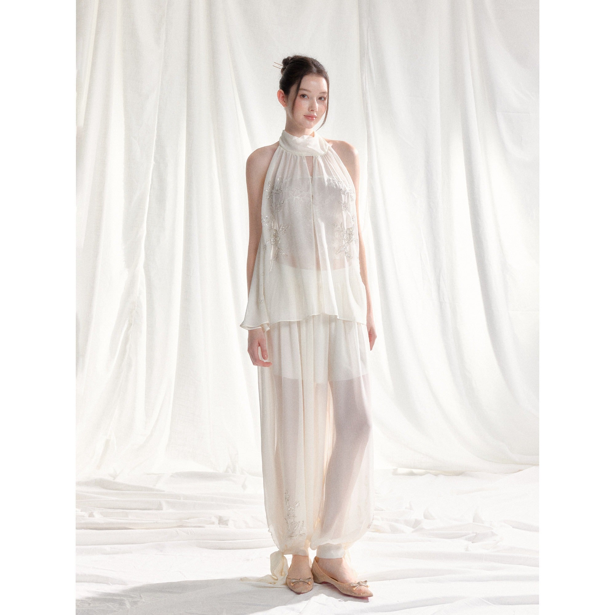 Tut_tuto_White_Yellow_Beaded_Halter_Lace_Women's_Chiffon_Casual_Top_&_Pants_Sets_1045952572820_MISSTT