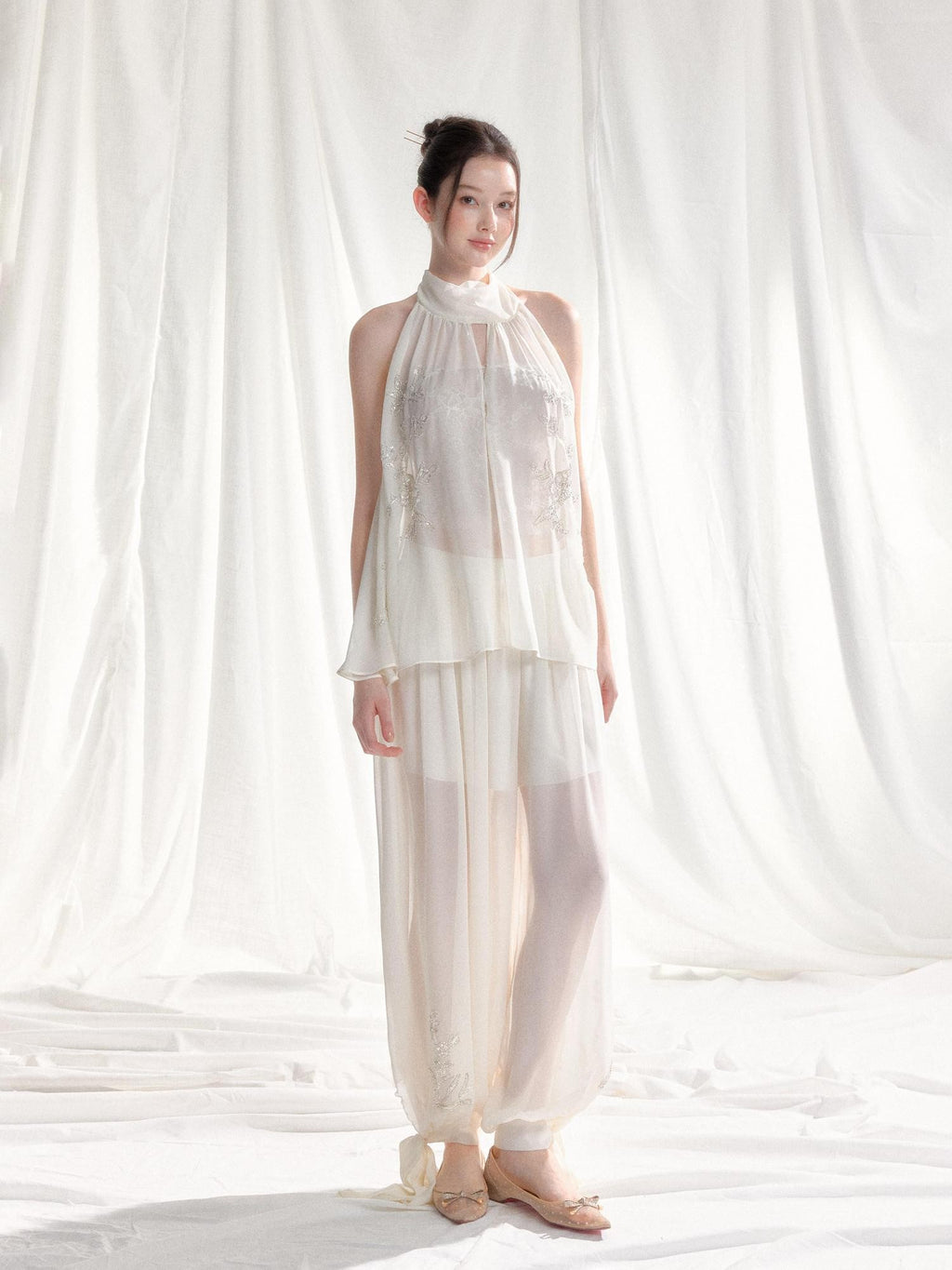 Tut tuto White Yellow Beaded Halter Lace Women's Chiffon Casual Top & Pants Sets