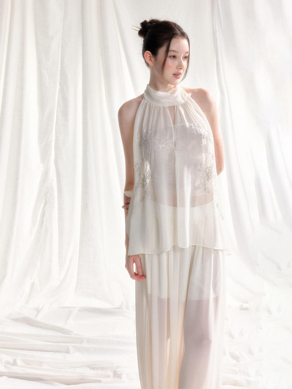 Tut tuto White Yellow Beaded Halter Lace Women's Chiffon Casual Top & Pants Sets