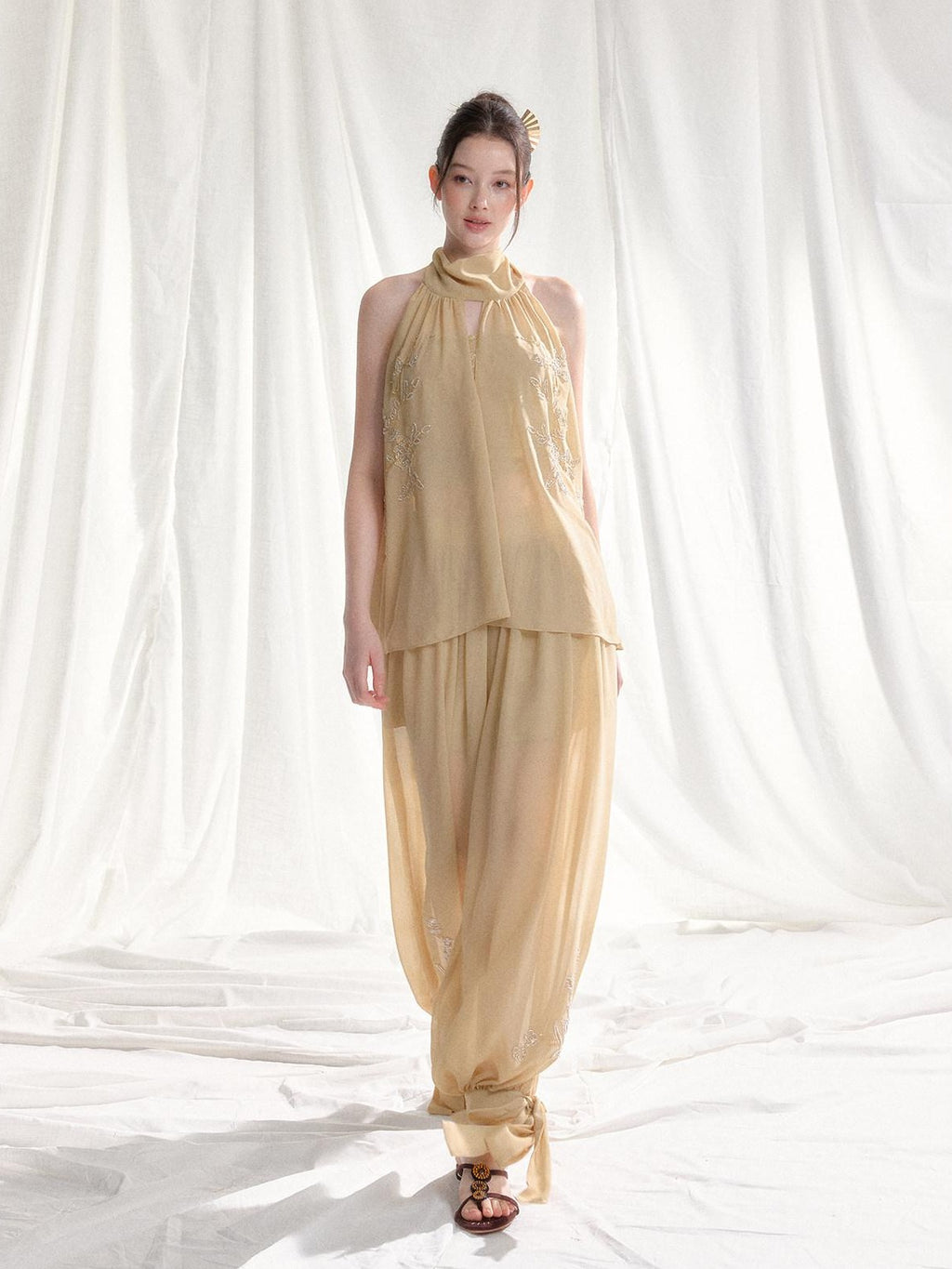 Tut tuto White Yellow Beaded Halter Lace Women's Chiffon Casual Top & Pants Sets