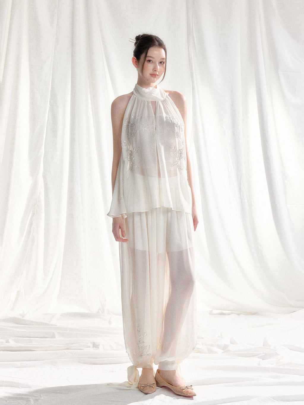Tut tuto White Yellow Beaded Halter Lace Women's Chiffon Casual Top & Pants Sets