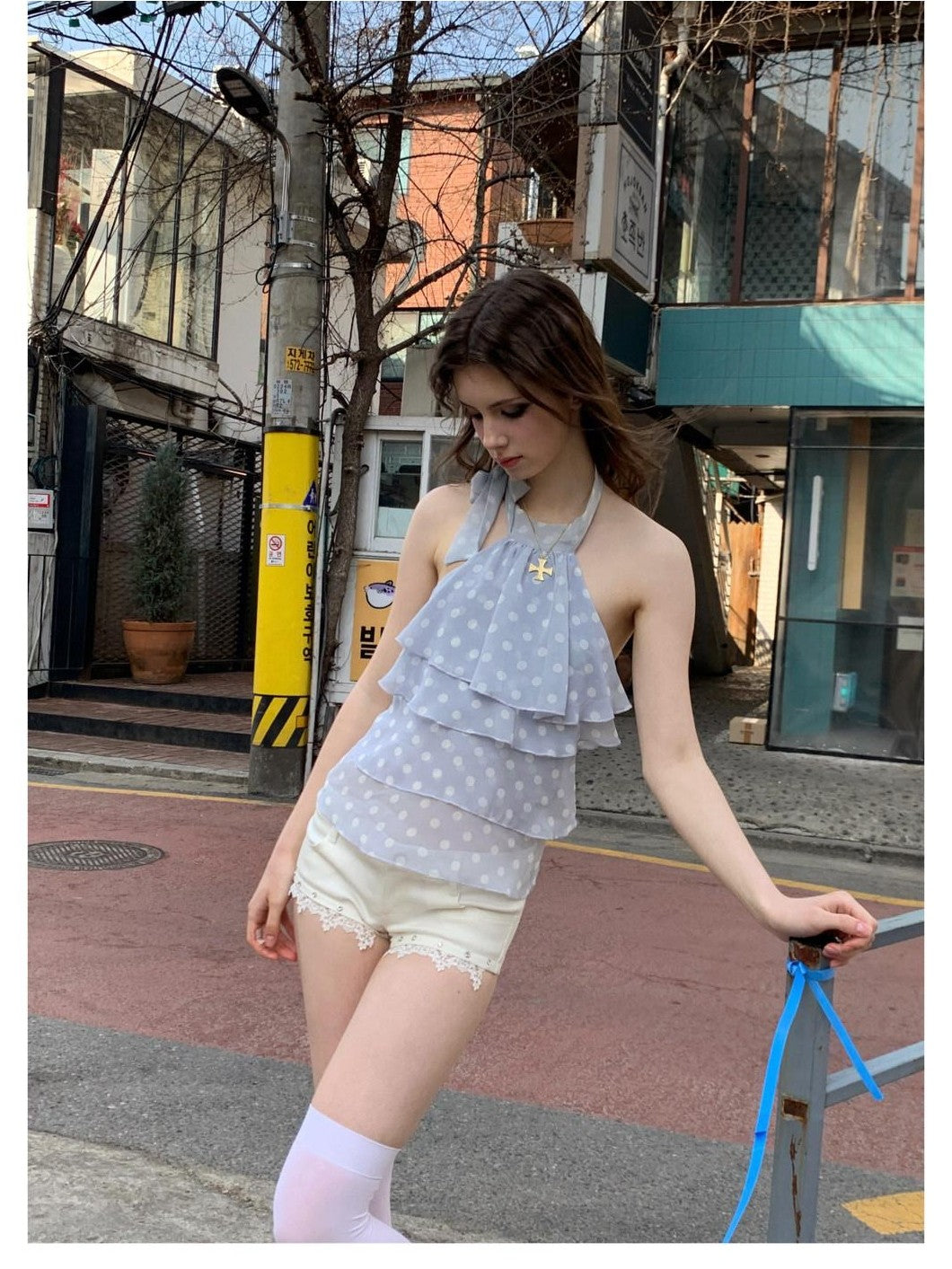 UNIVERSE All White Lace Rhinestone Slim Fit Vintage Women's Cotton Hot Pants