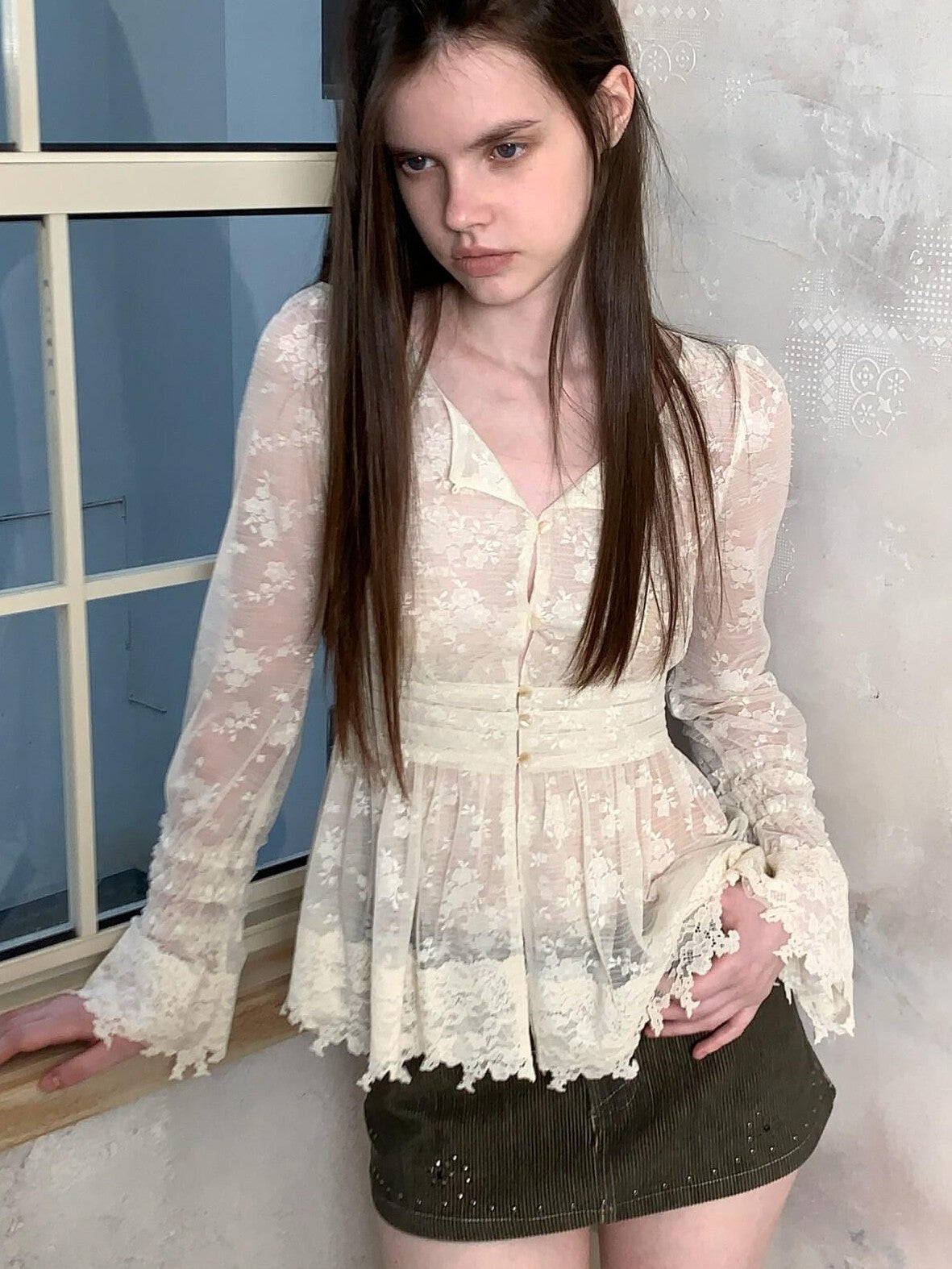 UNIVERSE Baroque Vine V-neck Waist Cinch Long Sleeve Women's Lace Sheer Shirts