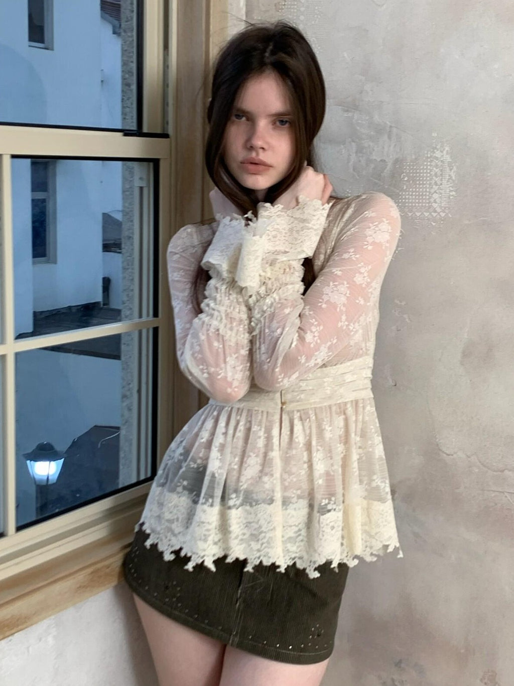 UNIVERSE Baroque Vine V-neck Waist Cinch Long Sleeve Women's Lace Sheer Shirts