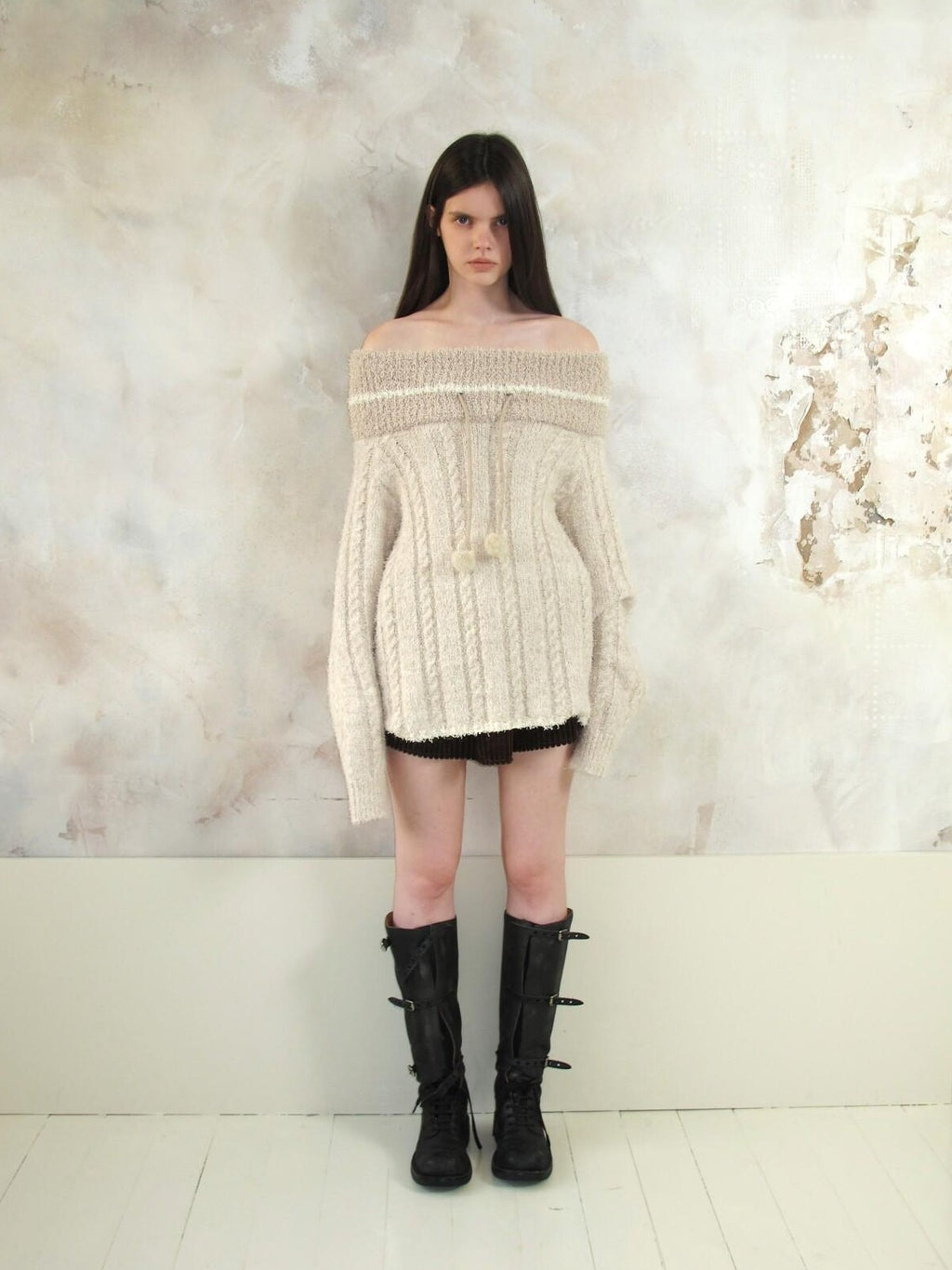 UNIVERSE Beige Vintage Boatneck Women's Cotton Knit Off-shoulder Sweaters