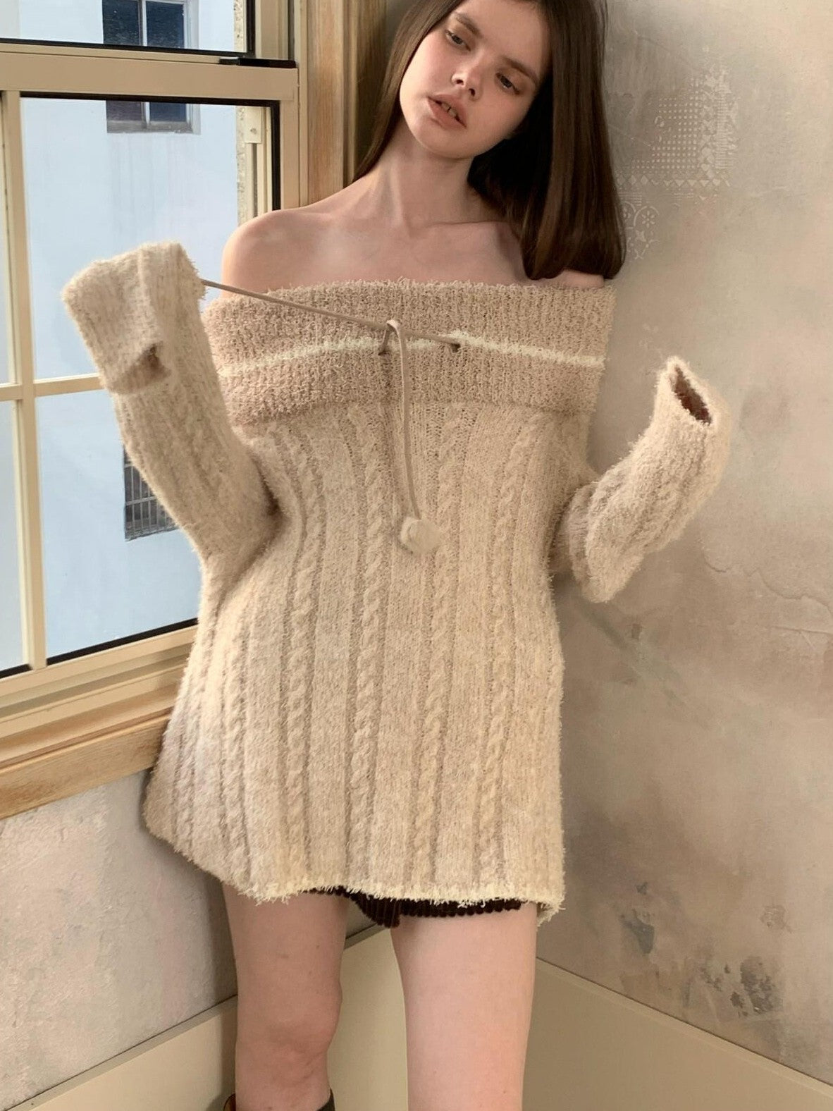 UNIVERSE Beige Vintage Boatneck Women's Cotton Knit Off-shoulder Sweaters