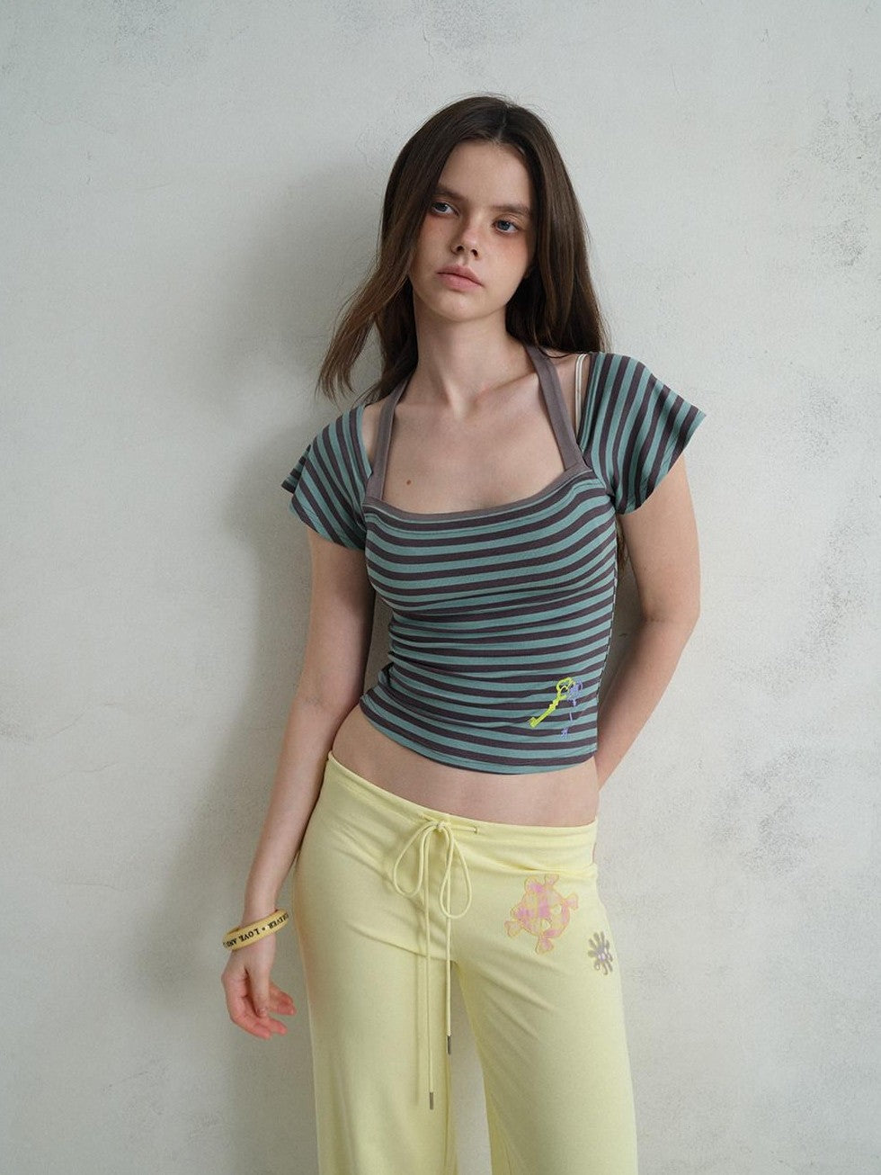 UNIVERSE Contrast Stripe Print Square Neck Flutter Sleeve Tie Neck Women's Crop Tops