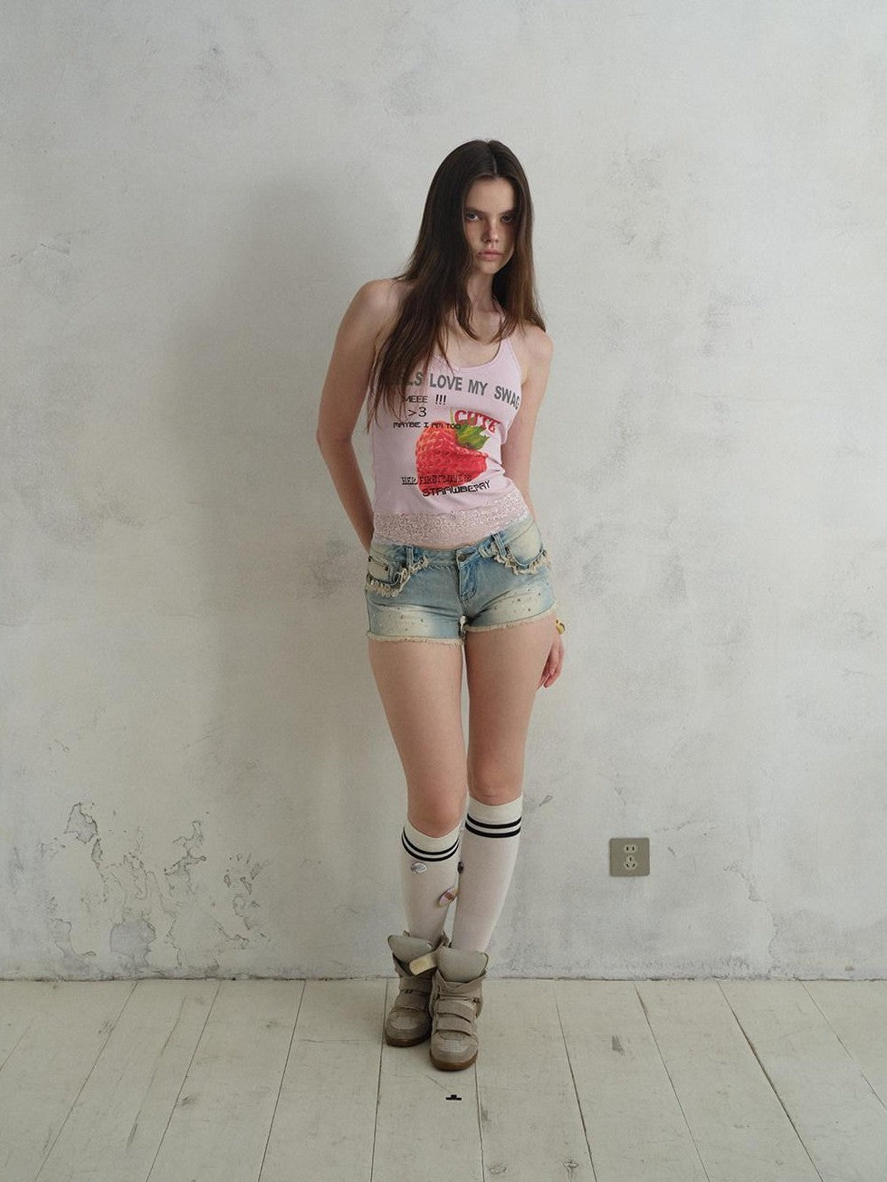 UNIVERSE Cool Pink Strawberry Print Lace Hem Women's Cotton Halter Tops