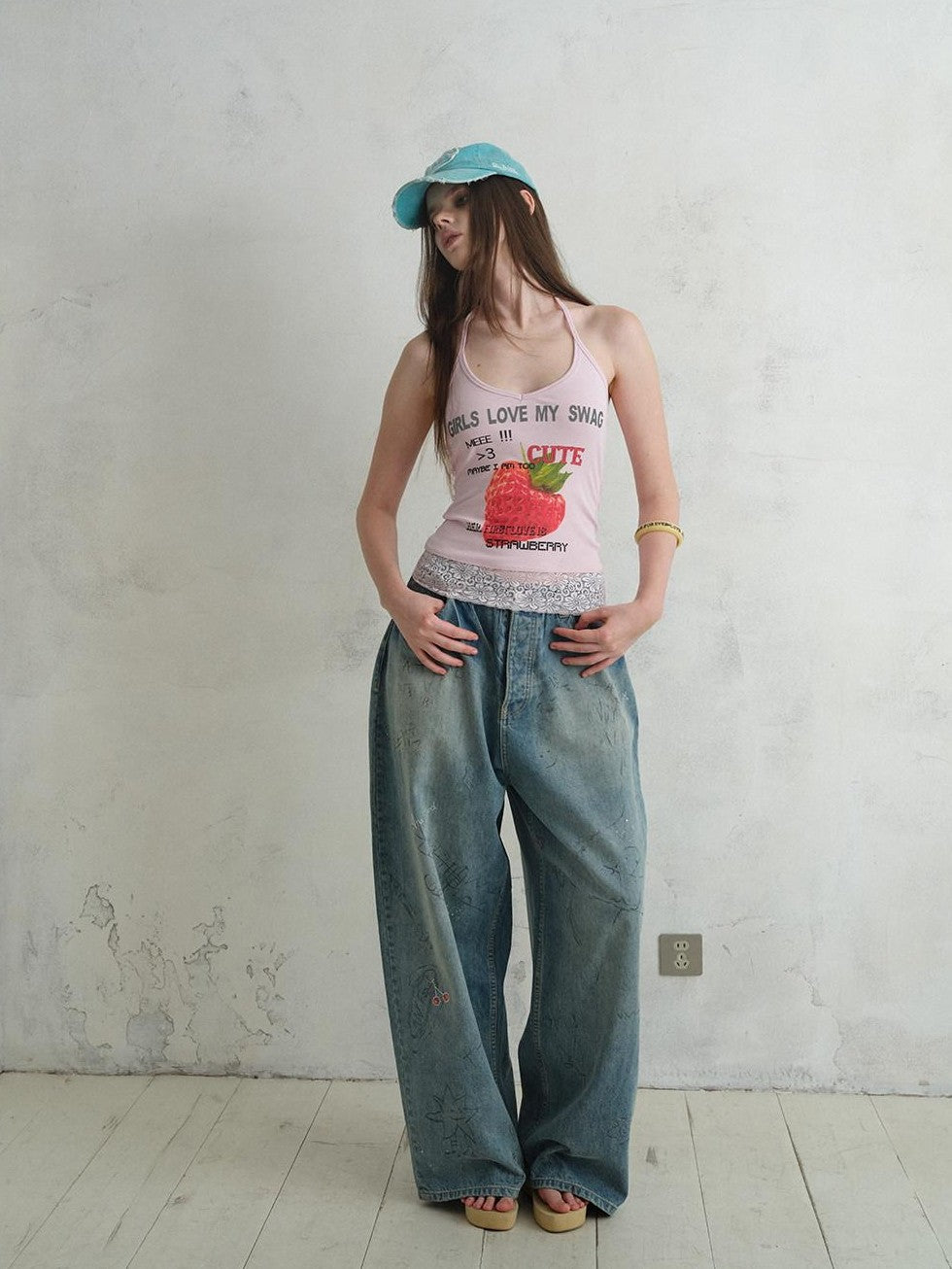 UNIVERSE Cool Pink Strawberry Print Lace Hem Women's Cotton Halter Tops