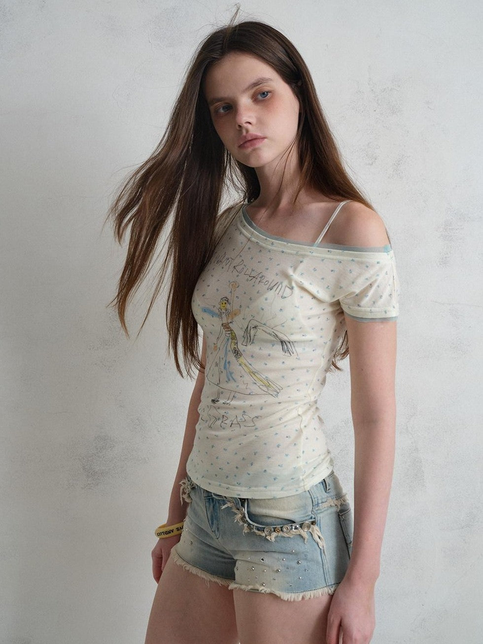 UNIVERSE Hand Drawn Doodle Graffiti Floral Mesh Women's Lyocell Off-shoulder T-shirts