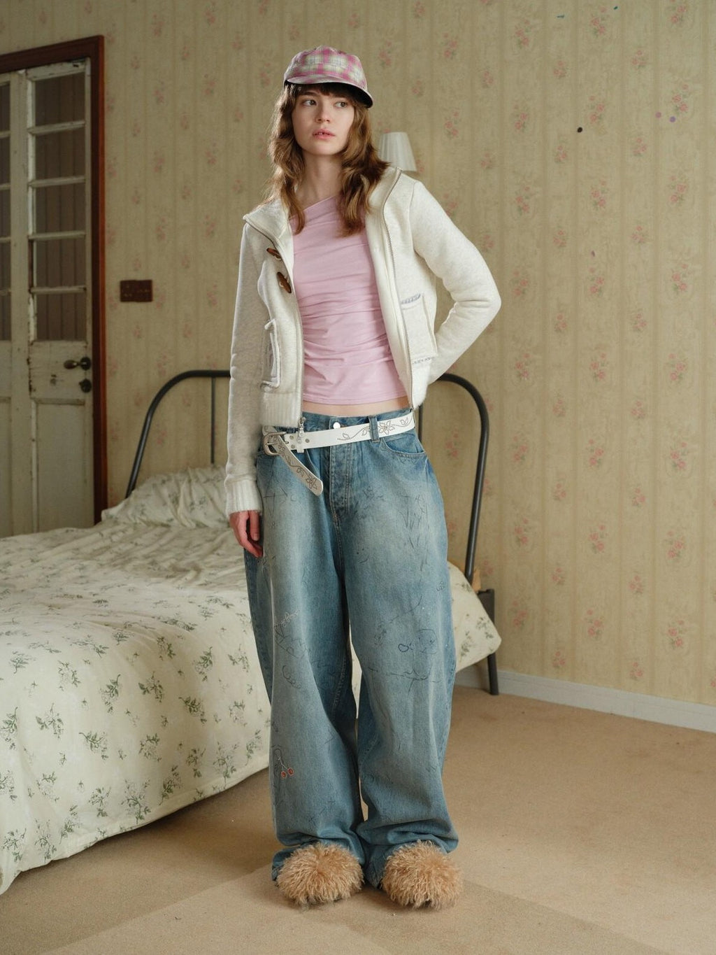UNIVERSE Light Blue Heavywork Hand Painted Rhinestone Women's Denim Baggy Jeans