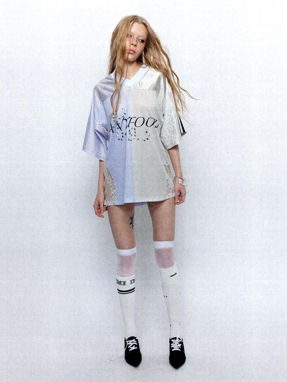 UNIVERSE Lilac Lace Embroidered Spliced Vintage V-neck Women's Polyester Oversized T-shirts