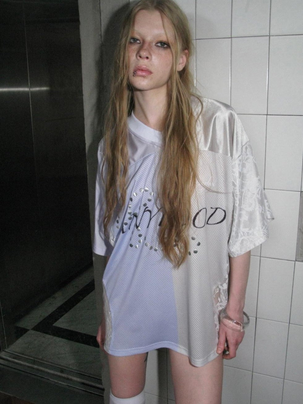 UNIVERSE Lilac Lace Embroidered Spliced Vintage V-neck Women's Polyester Oversized T-shirts