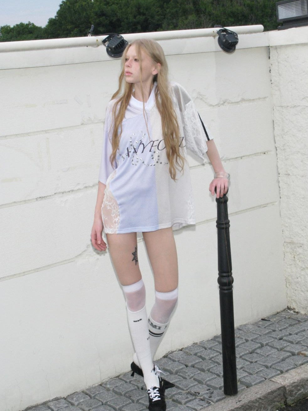 UNIVERSE Lilac Lace Embroidered Spliced Vintage V-neck Women's Polyester Oversized T-shirts