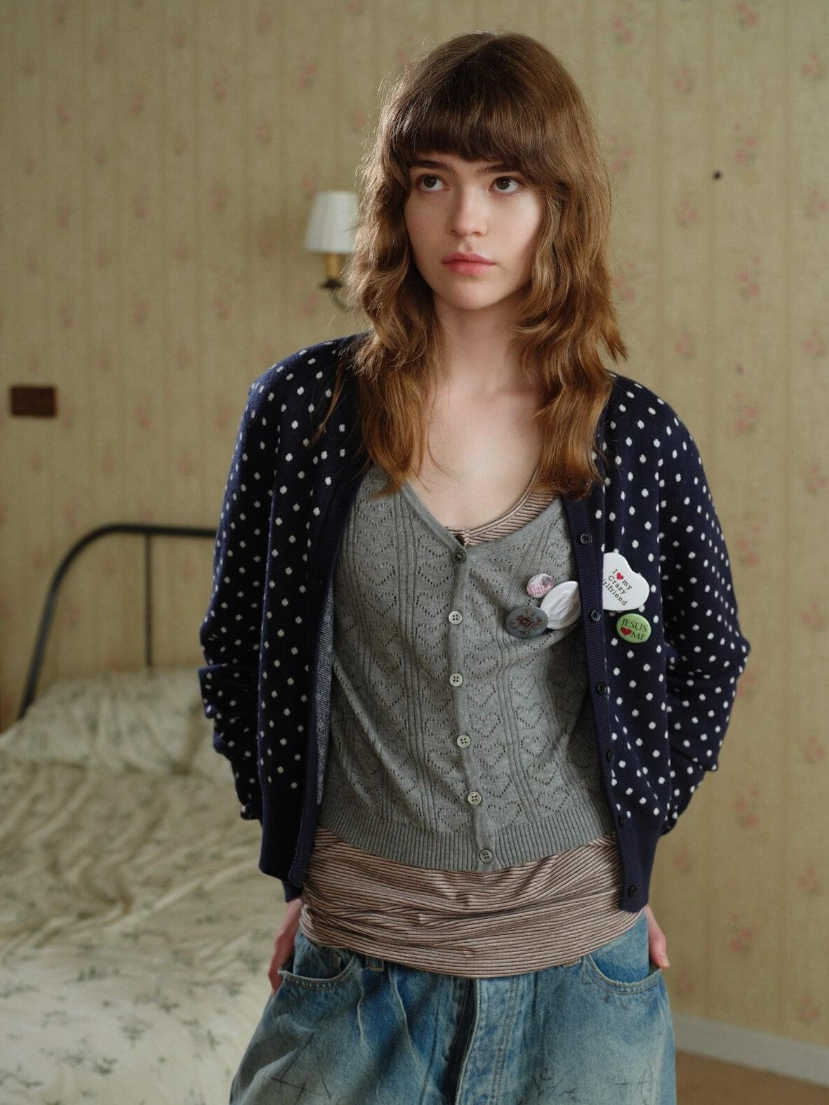 UNIVERSE Minimal Relaxed Buttoned Heart Knit Women's Acrylic Cotton Cardigans