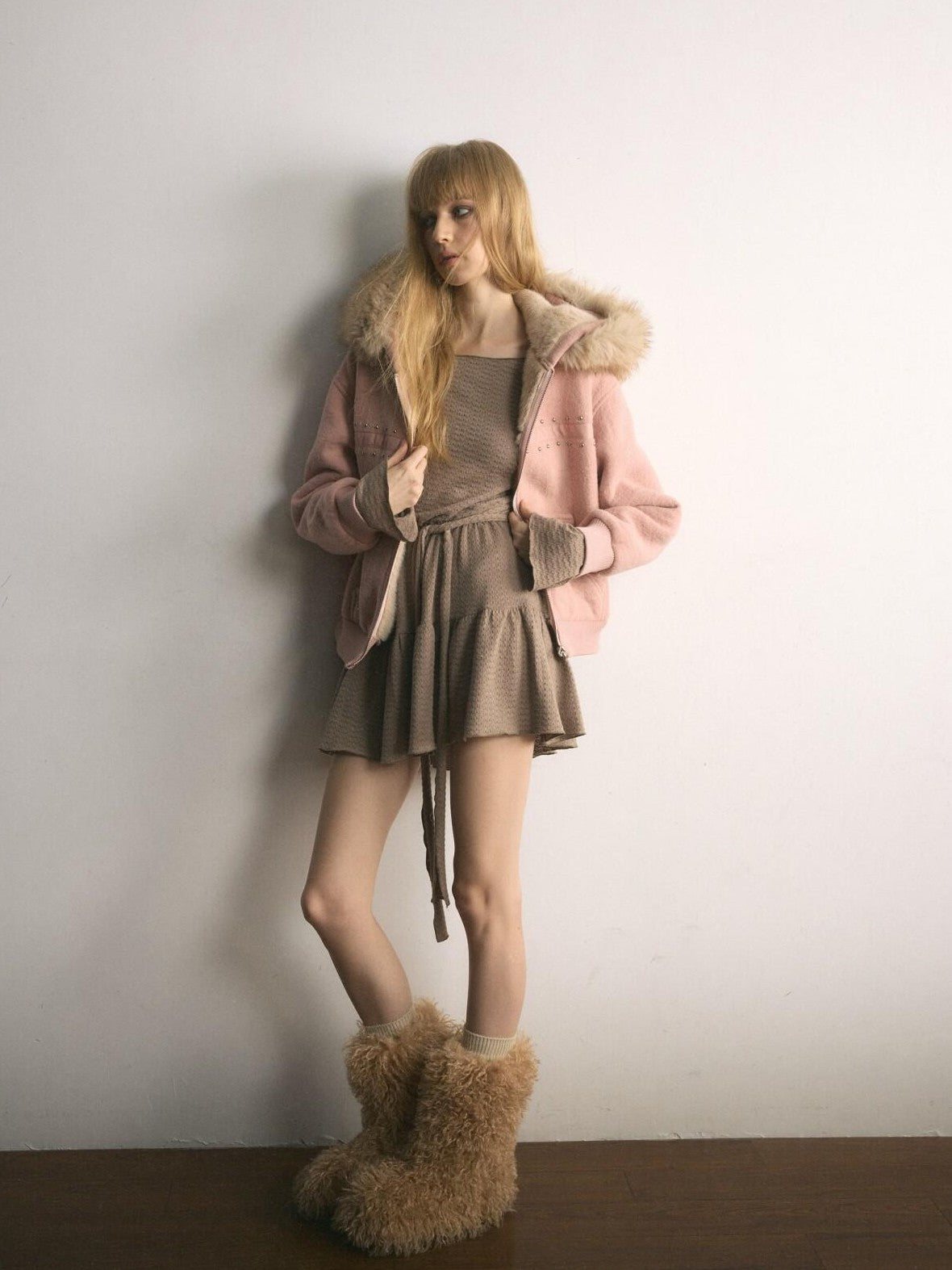 UNIVERSE Mist Pink Ballet Hooded Faux Fur Women's Acrylic Puffer Jackets
