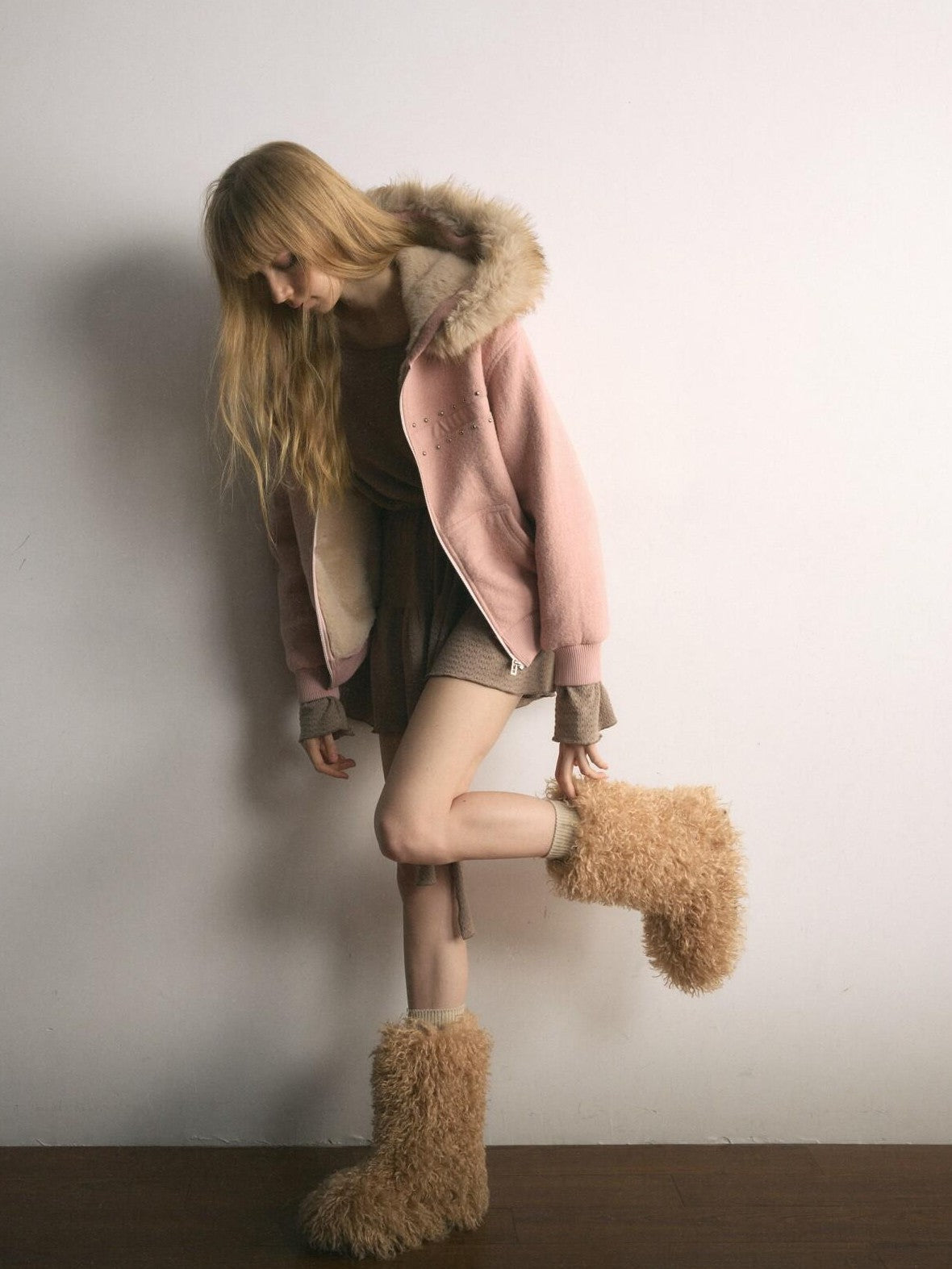 UNIVERSE Mist Pink Ballet Hooded Faux Fur Women's Acrylic Puffer Jackets