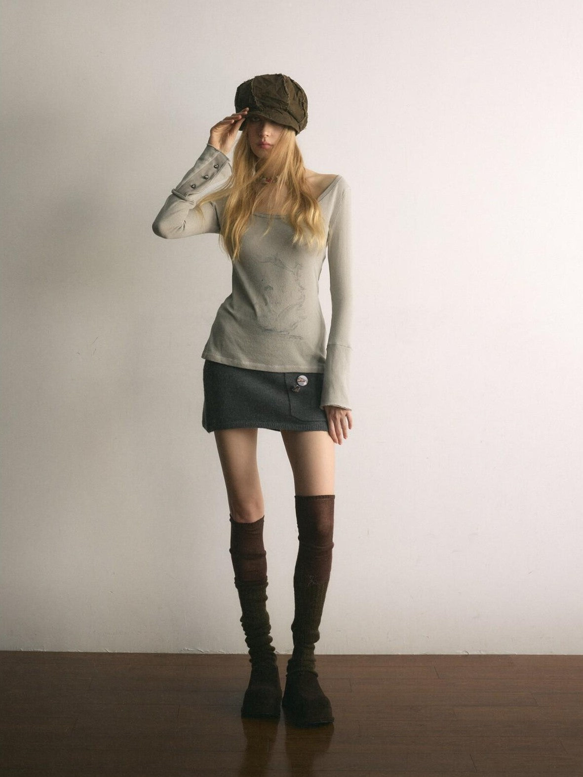 UNIVERSE Pleated Knit Slim Low Waist A Line Vintage Women's Cotton Blend Mini Skirts