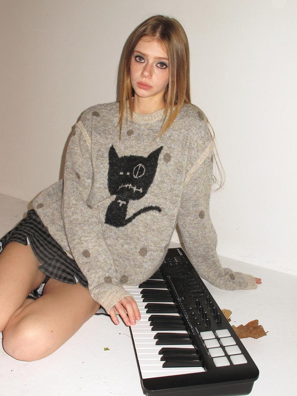 UNIVERSE Polka Dot Cat Fake Layered Crewneck Women's Polyester Blend Pullover Sweaters