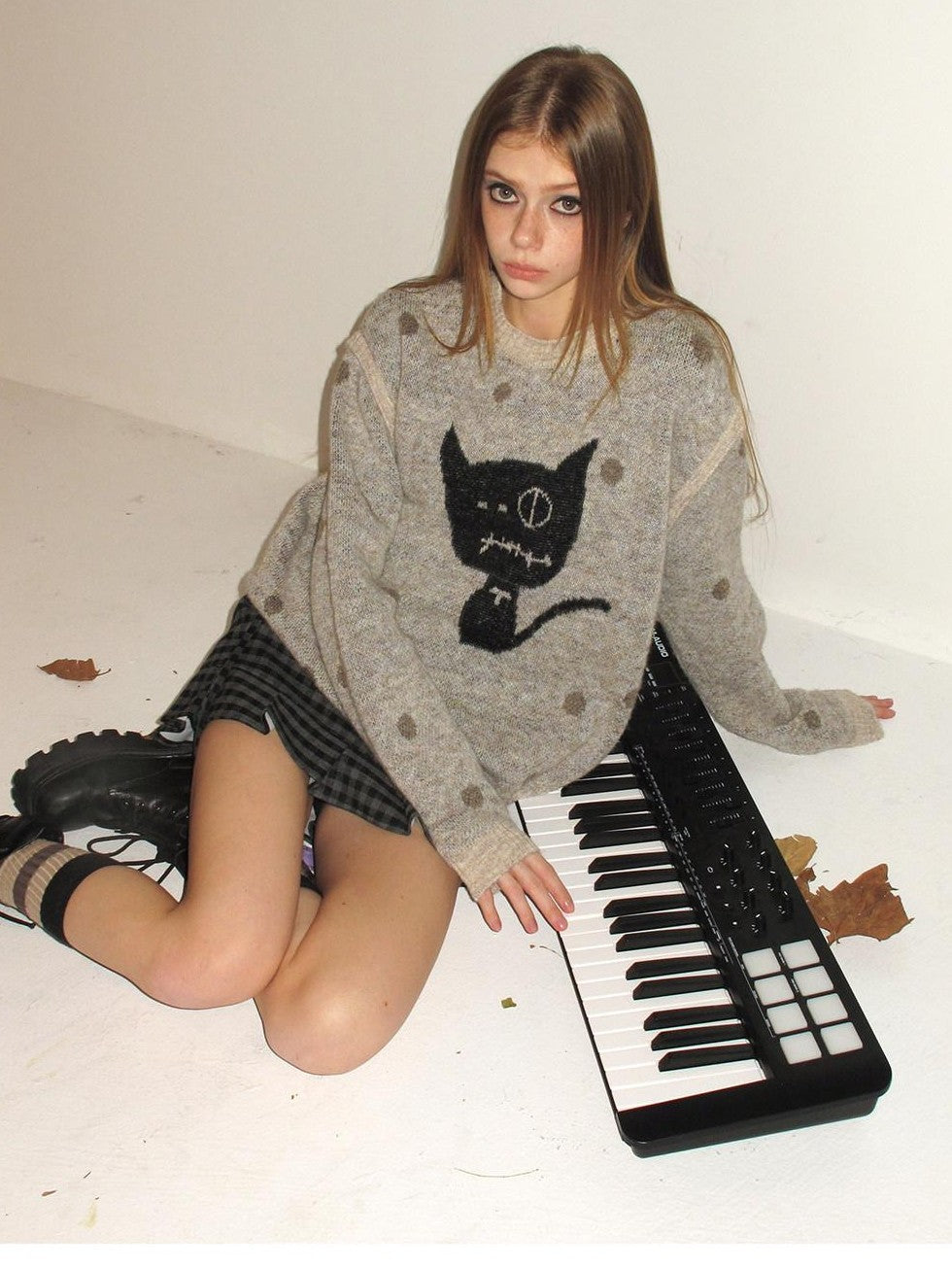 UNIVERSE Polka Dot Cat Fake Layered Crewneck Women's Polyester Blend Pullover Sweaters