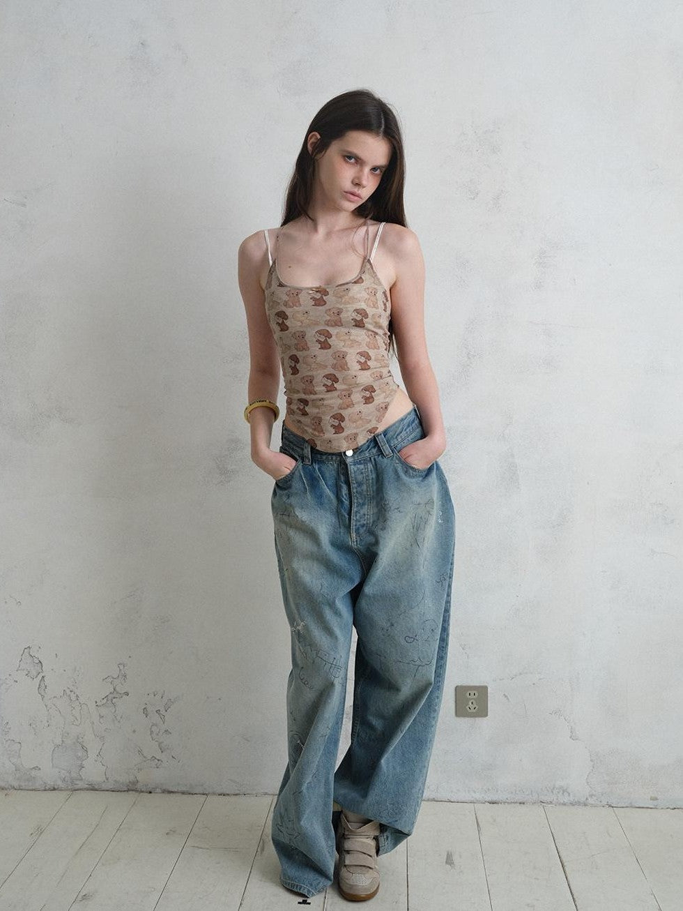 UNIVERSE Puppy Print Distressed Cropped Slim U Neck Women's Tencel Blend Camisoles