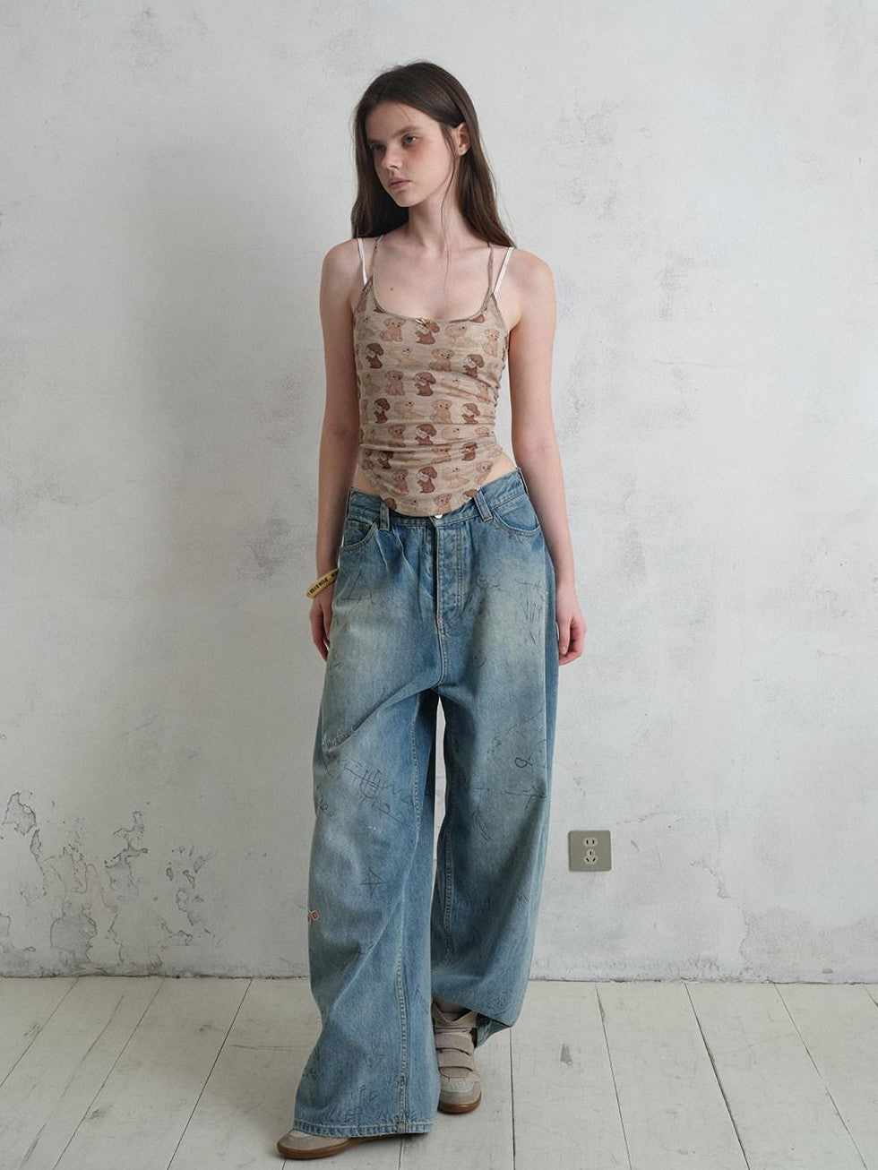 UNIVERSE Puppy Print Distressed Cropped Slim U Neck Women's Tencel Blend Camisoles