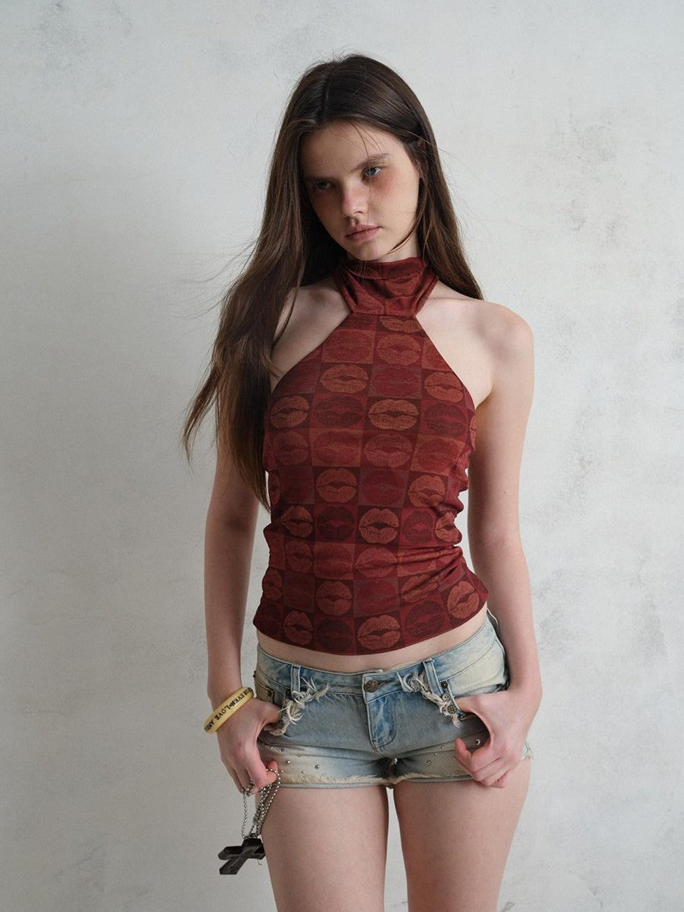 UNIVERSE Red Lip Print Slim Fit Cropped Waist Women's Polyester Halter Tops