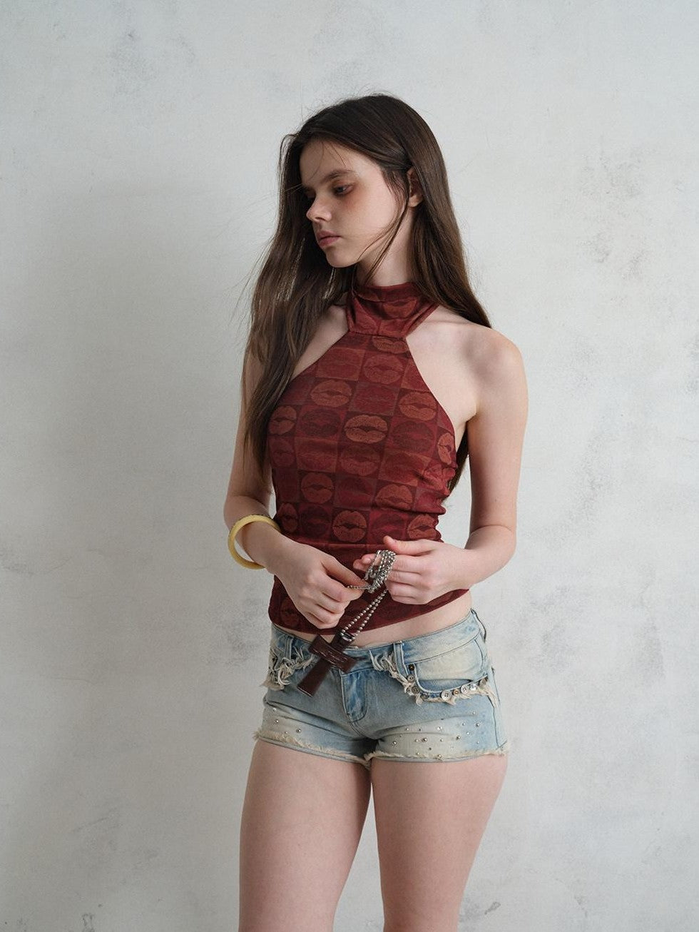 UNIVERSE Red Lip Print Slim Fit Cropped Waist Women's Polyester Halter Tops