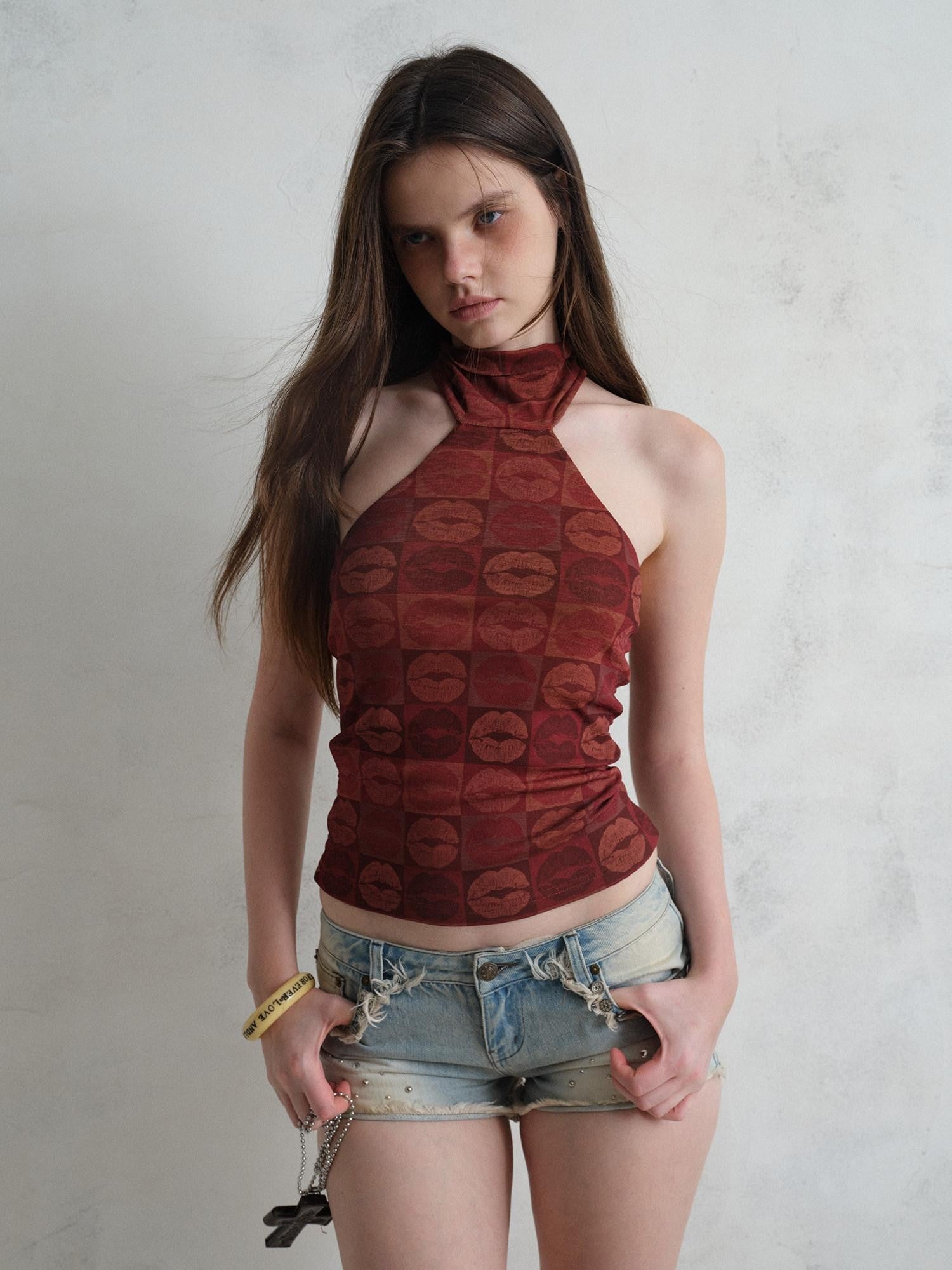 UNIVERSE Red Lip Print Slim Fit Cropped Waist Women's Polyester Halter Tops