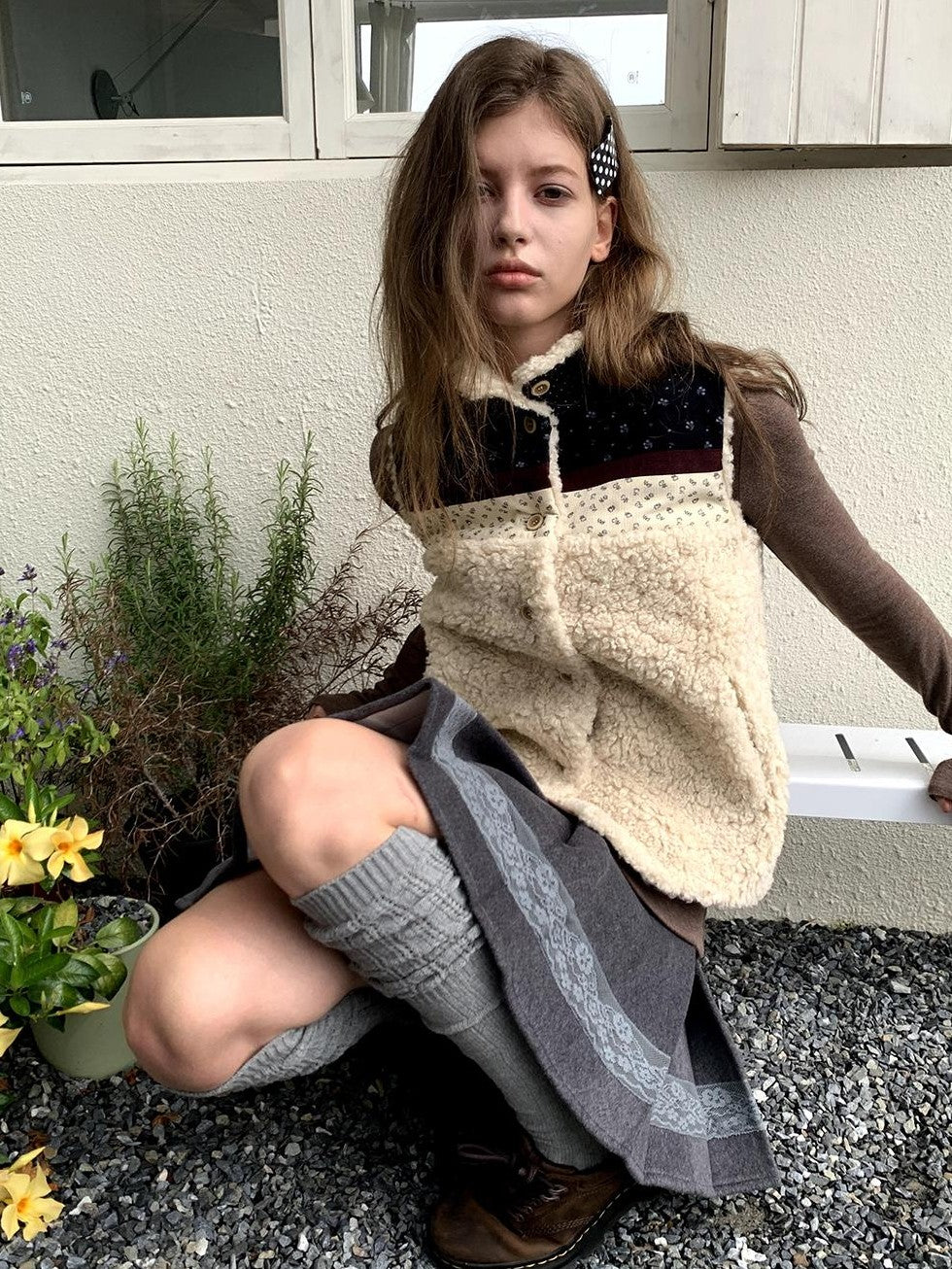 UNIVERSE Retro Lambswool Spliced Stand Collar Cropped Women's Vests